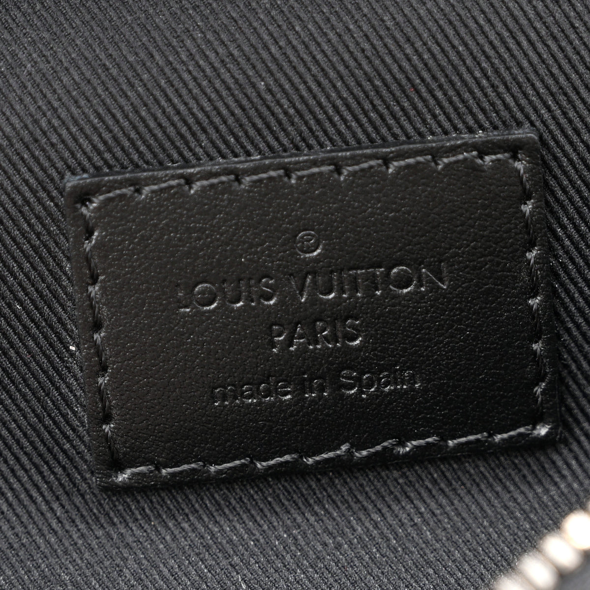 Louis Vuitton Monogram Eclipse Discovery Bumbag 6 of 12