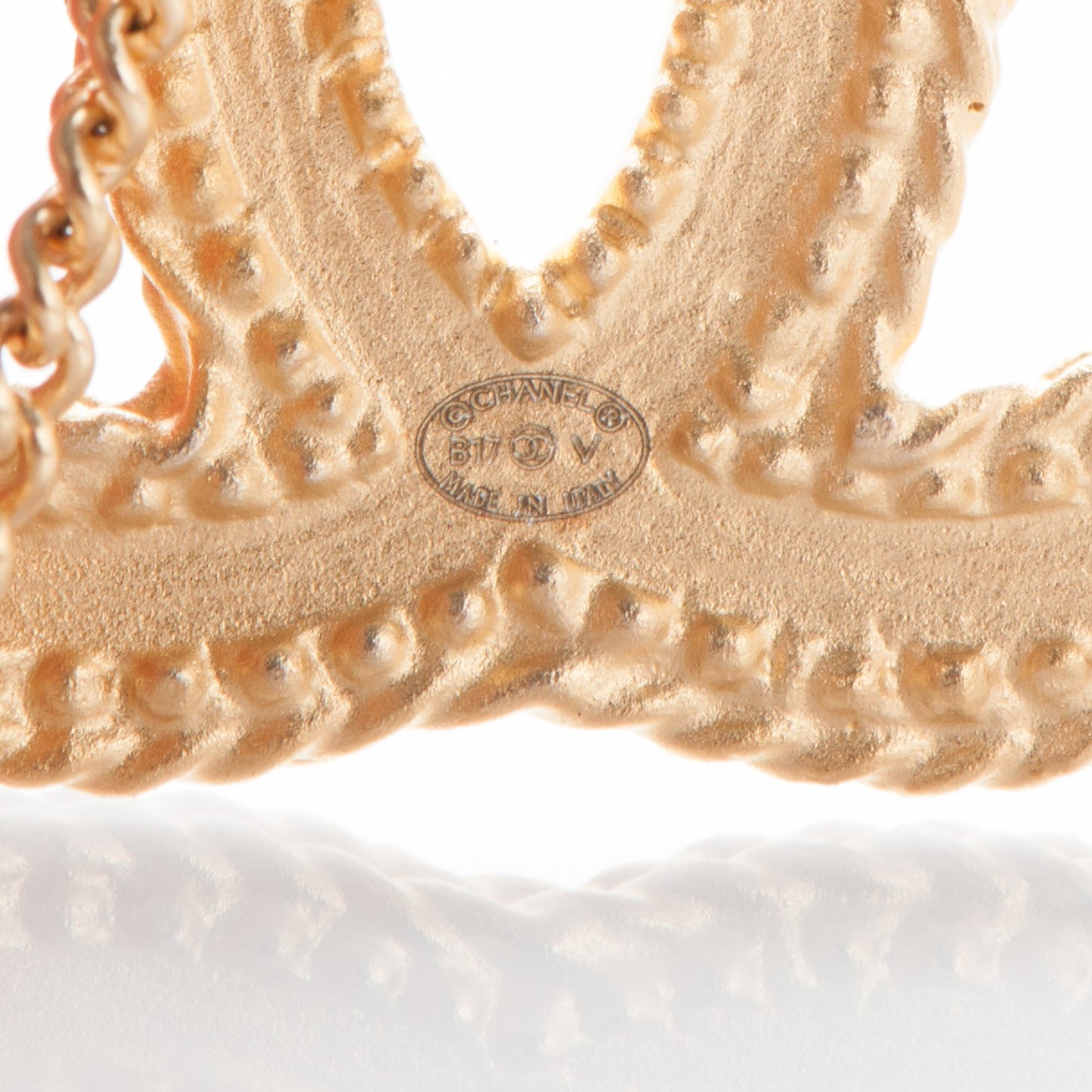 CC Drop Earrings Gold