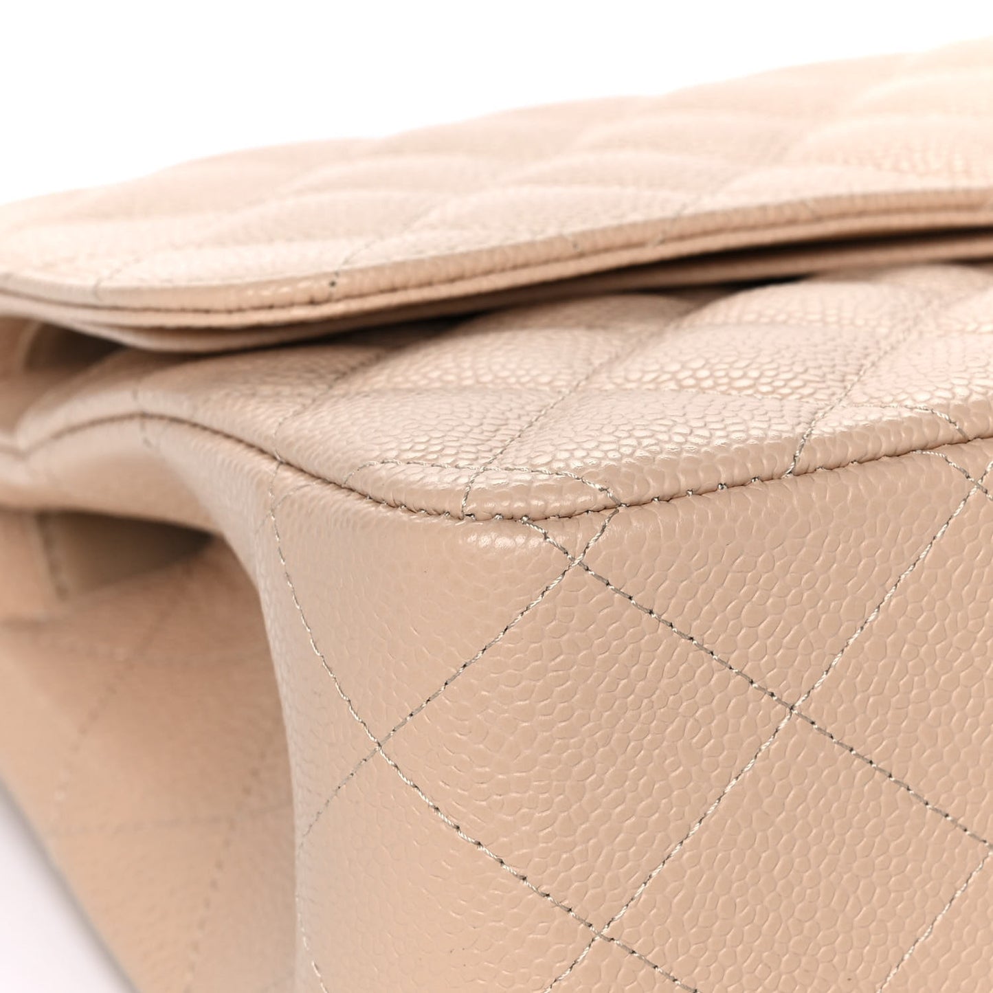 Caviar Quilted Jumbo Double Flap Beige Clair