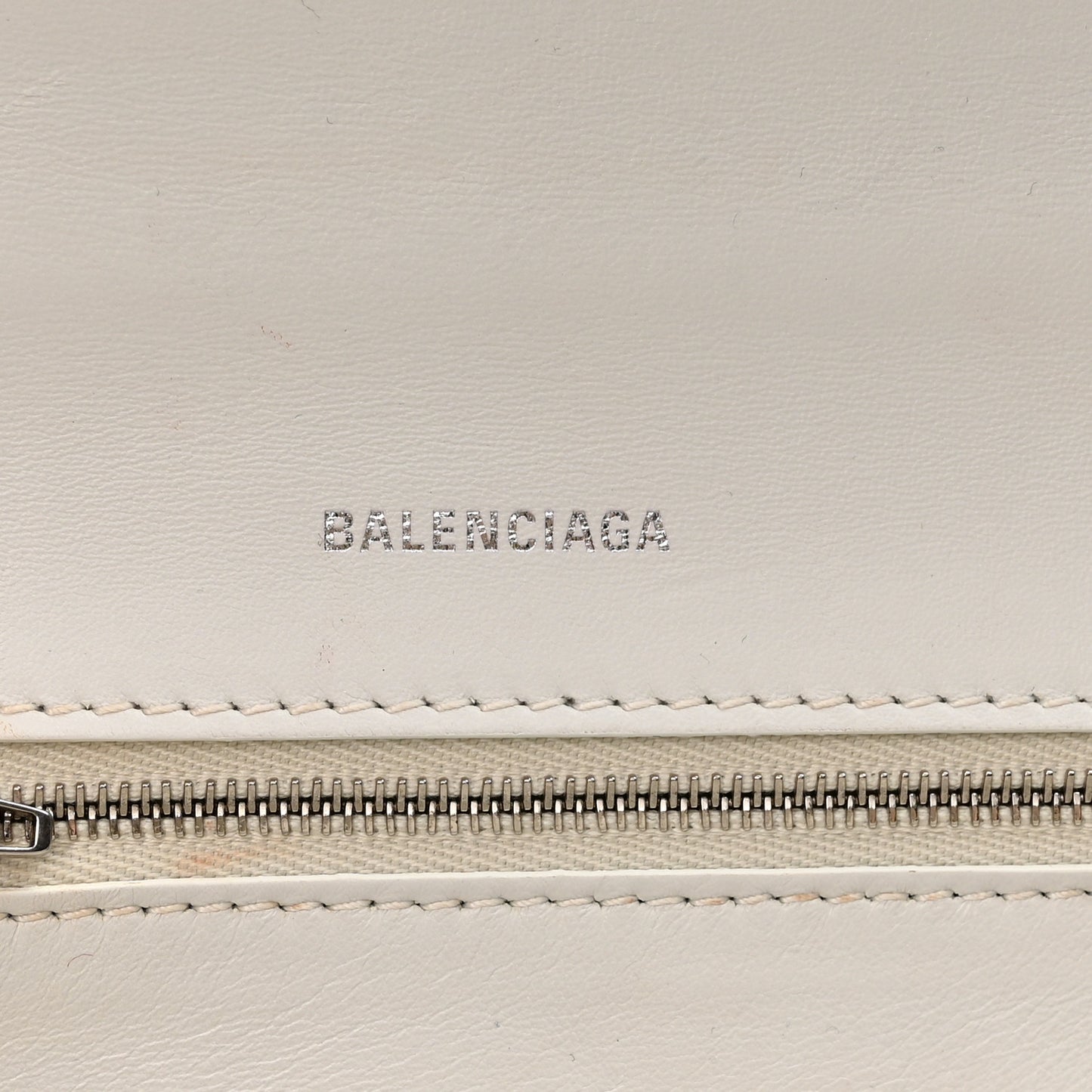 Shiny Box Calfskin Tonal B Hourglass Stretch Top Handle Bag White