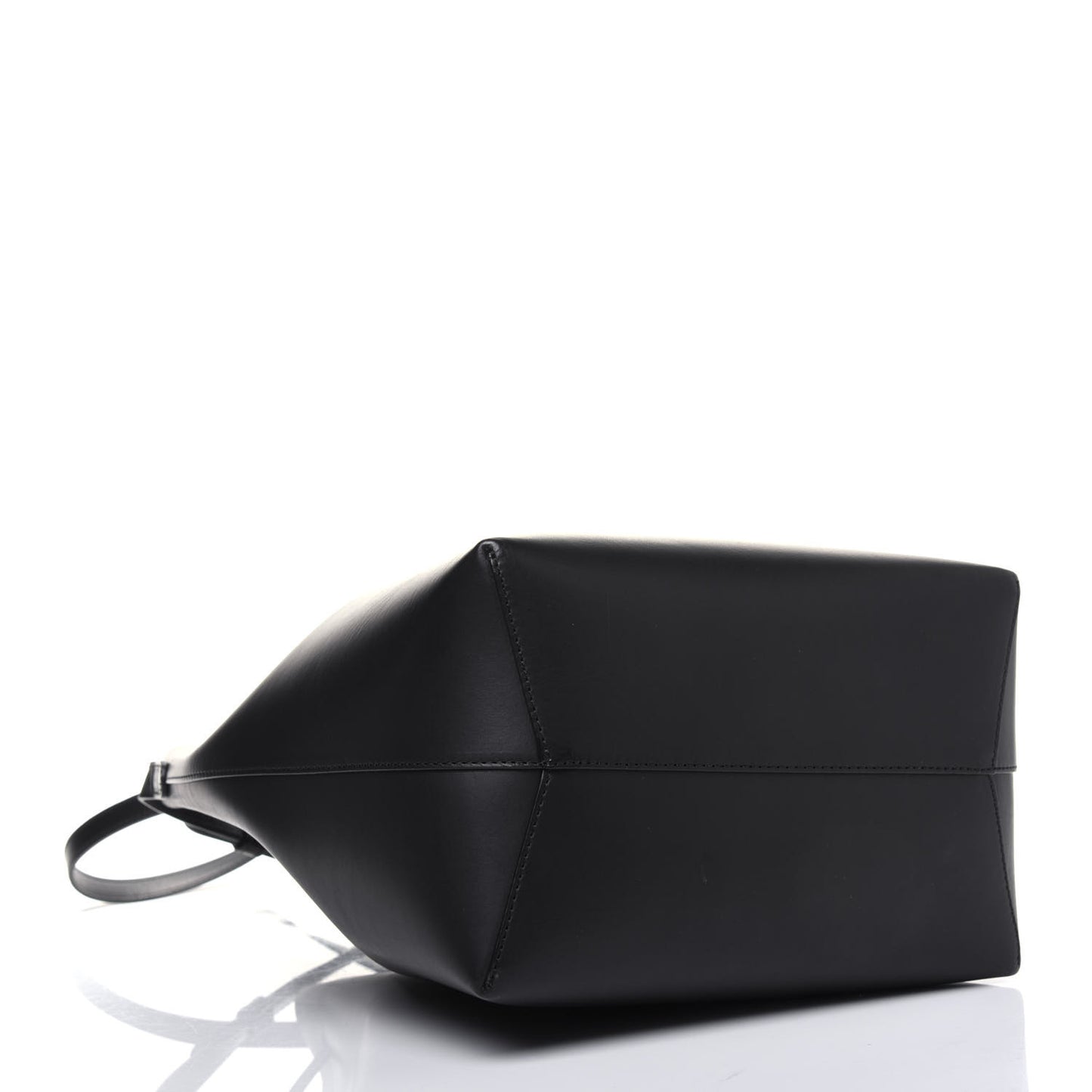 Vegetable Tanned Calfskin Bucket Bag Black Flamma