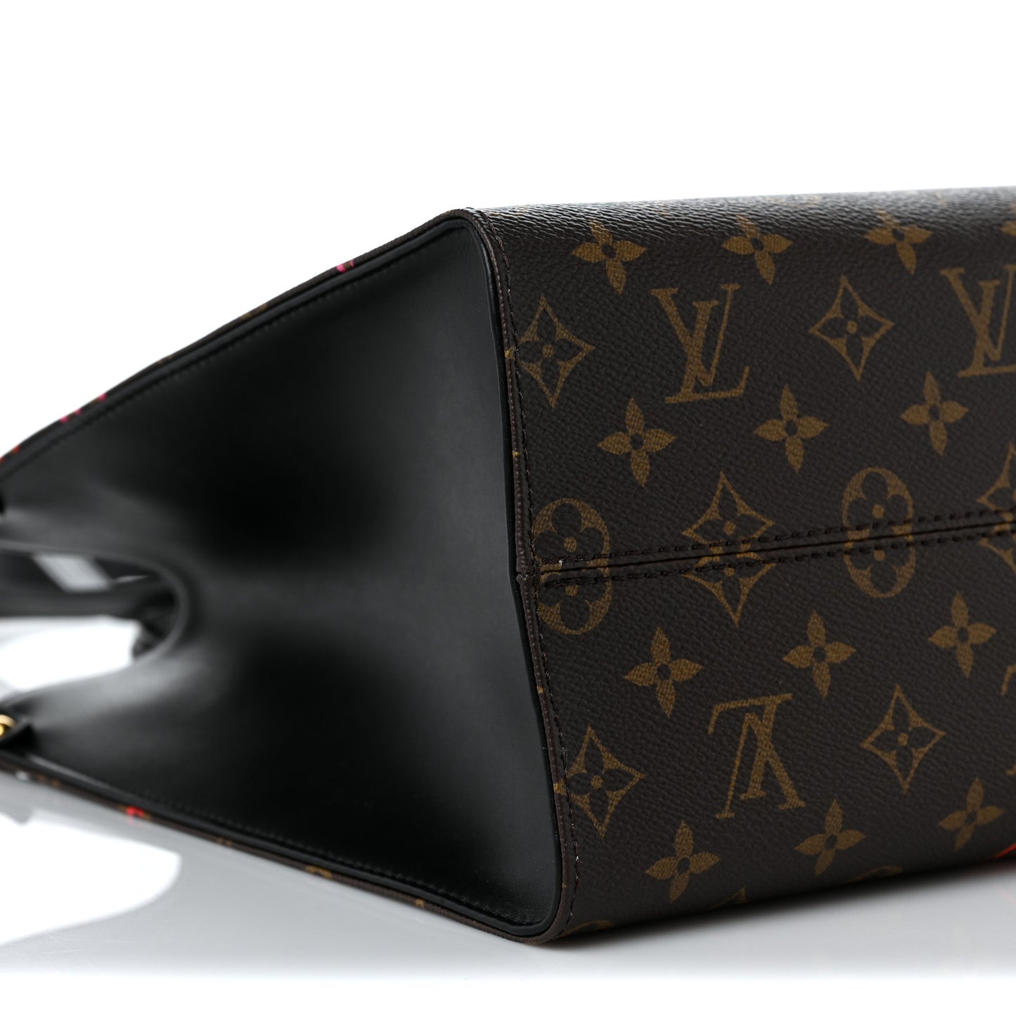 Monogram Fall In Love Onthego MM