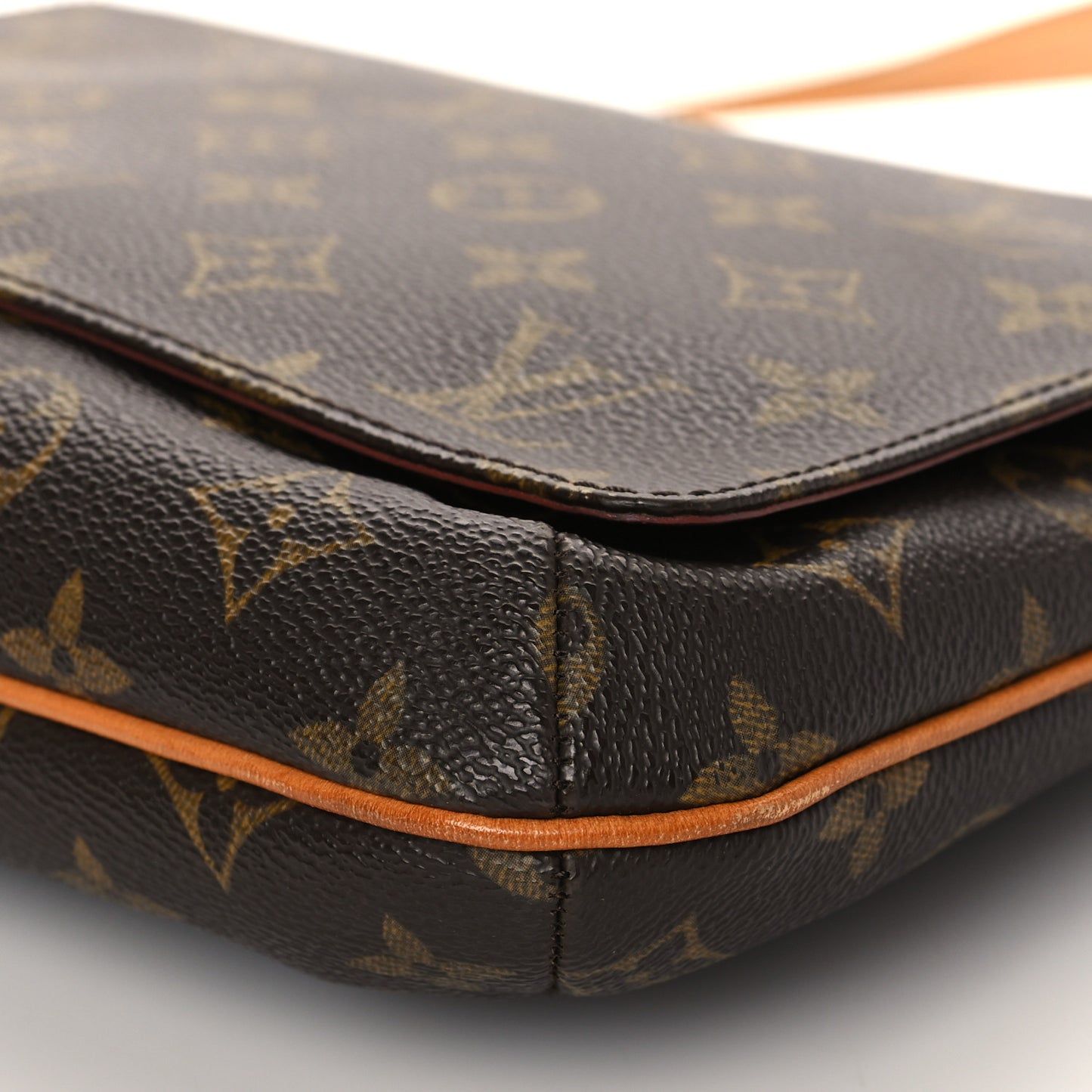 Monogram Musette Tango