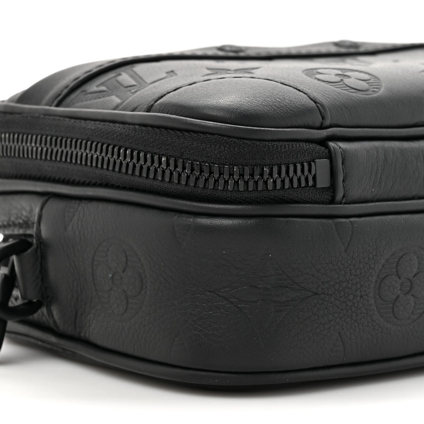 Monogram Shadow Alpha Wearable Wallet