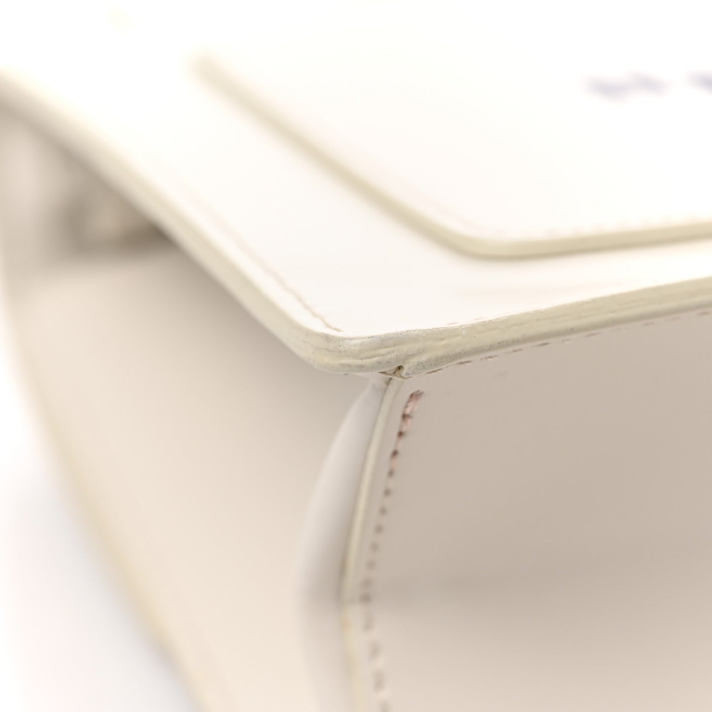 Calfskin Salary Jitney 1.4 Shoulder Bag White