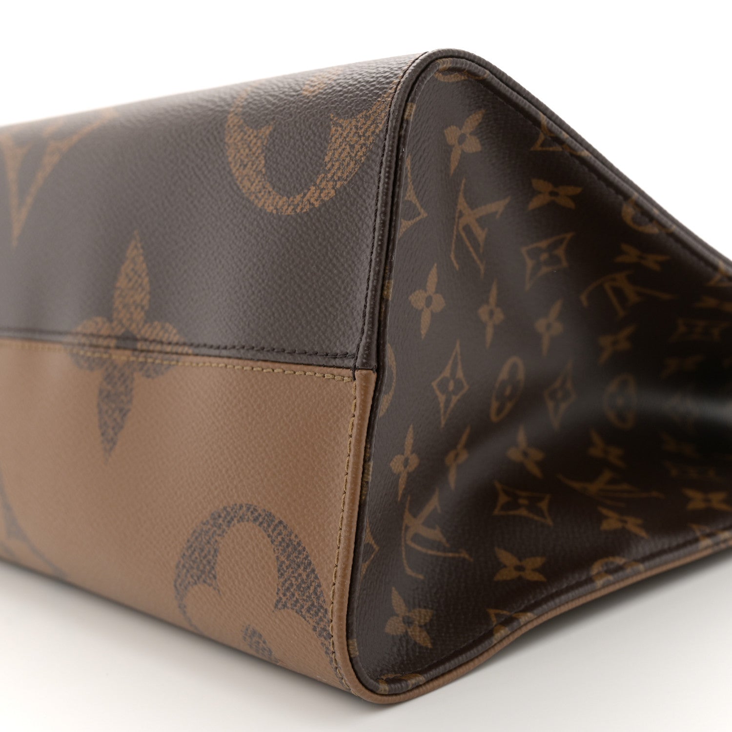 Louis Vuitton Reverse Monogram Giant Onthego MM 10 of 12