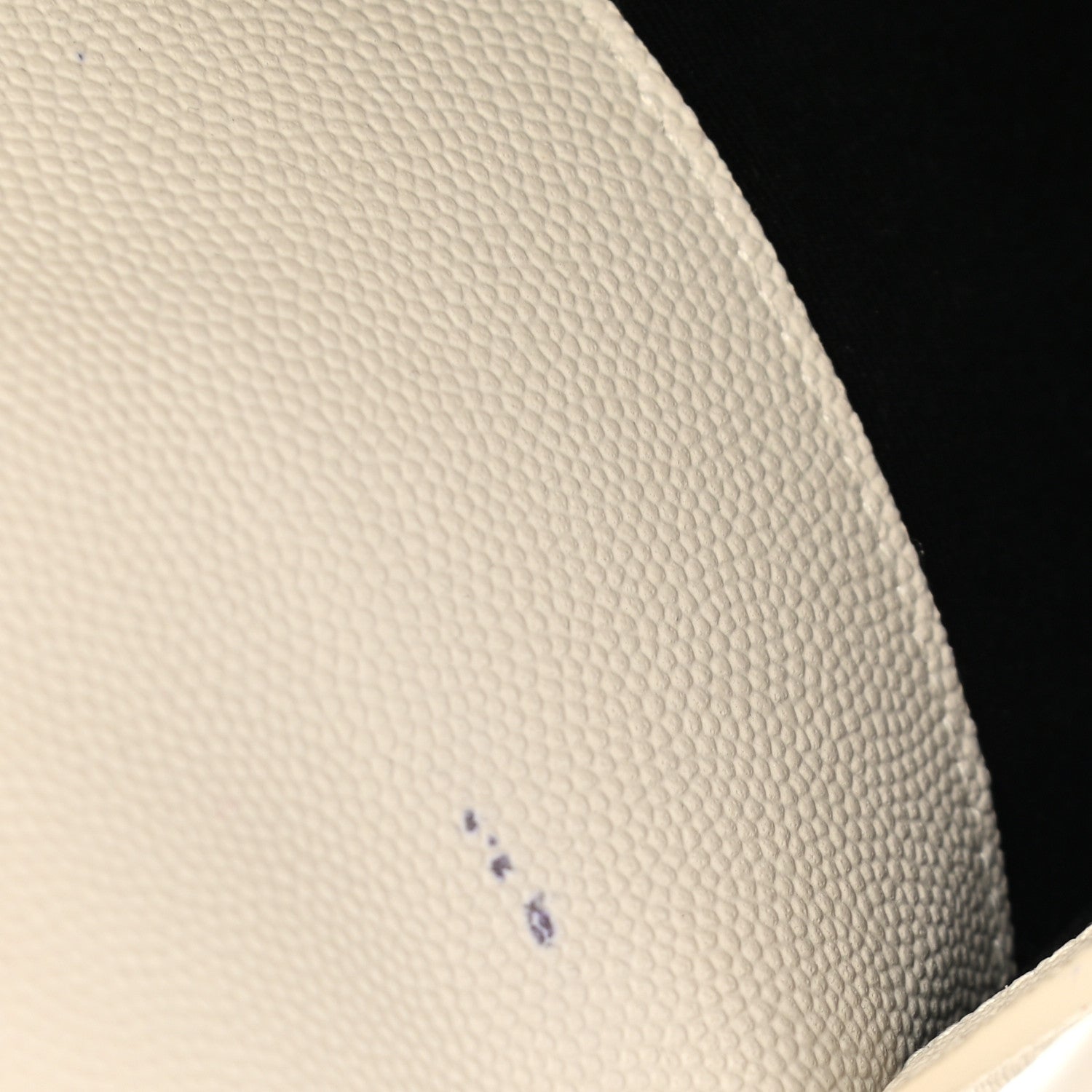 Saint Laurent Grain De Poudre Uptown Pouch Crema Soft 8 of 9