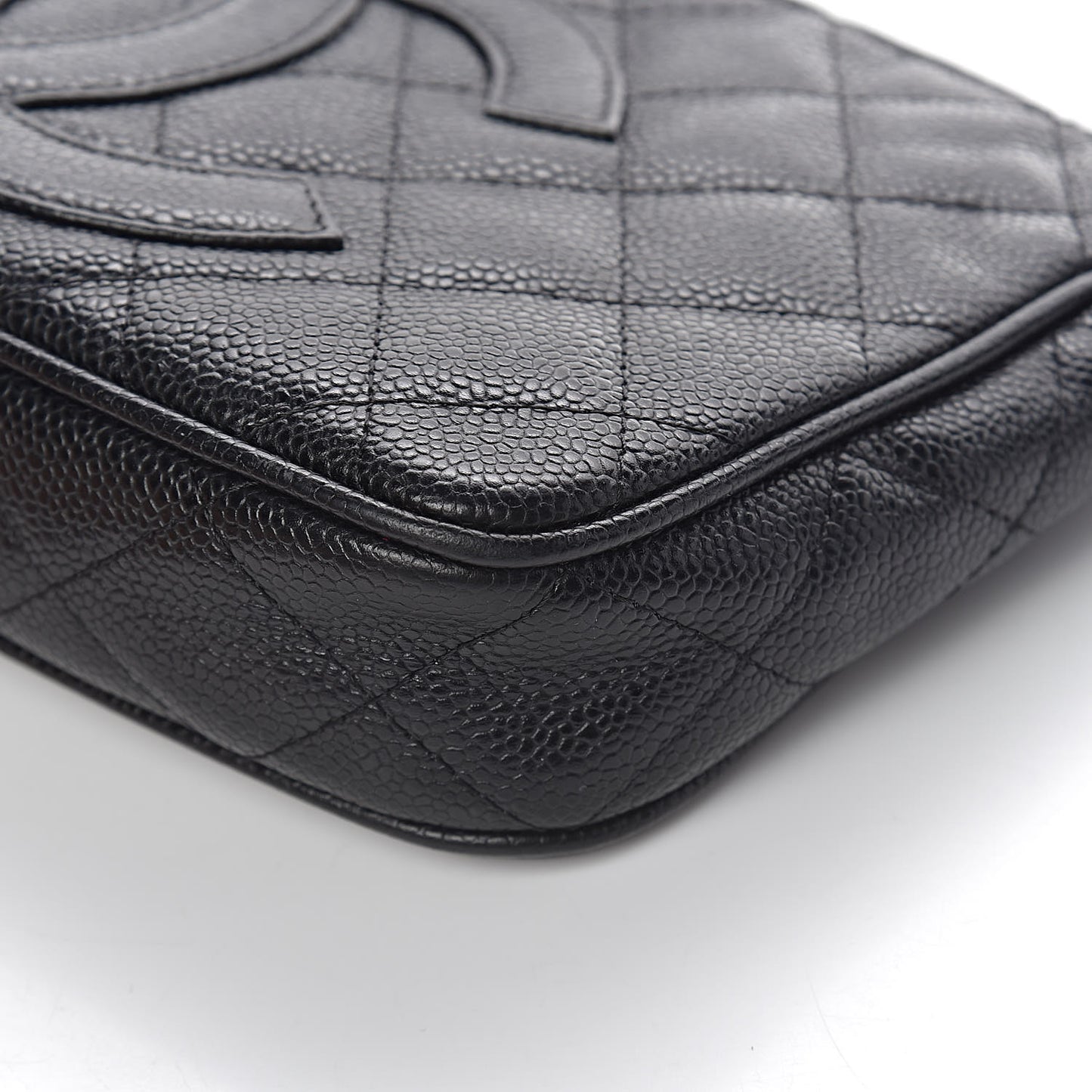 Caviar Quilted CC Shoulder Bag Black