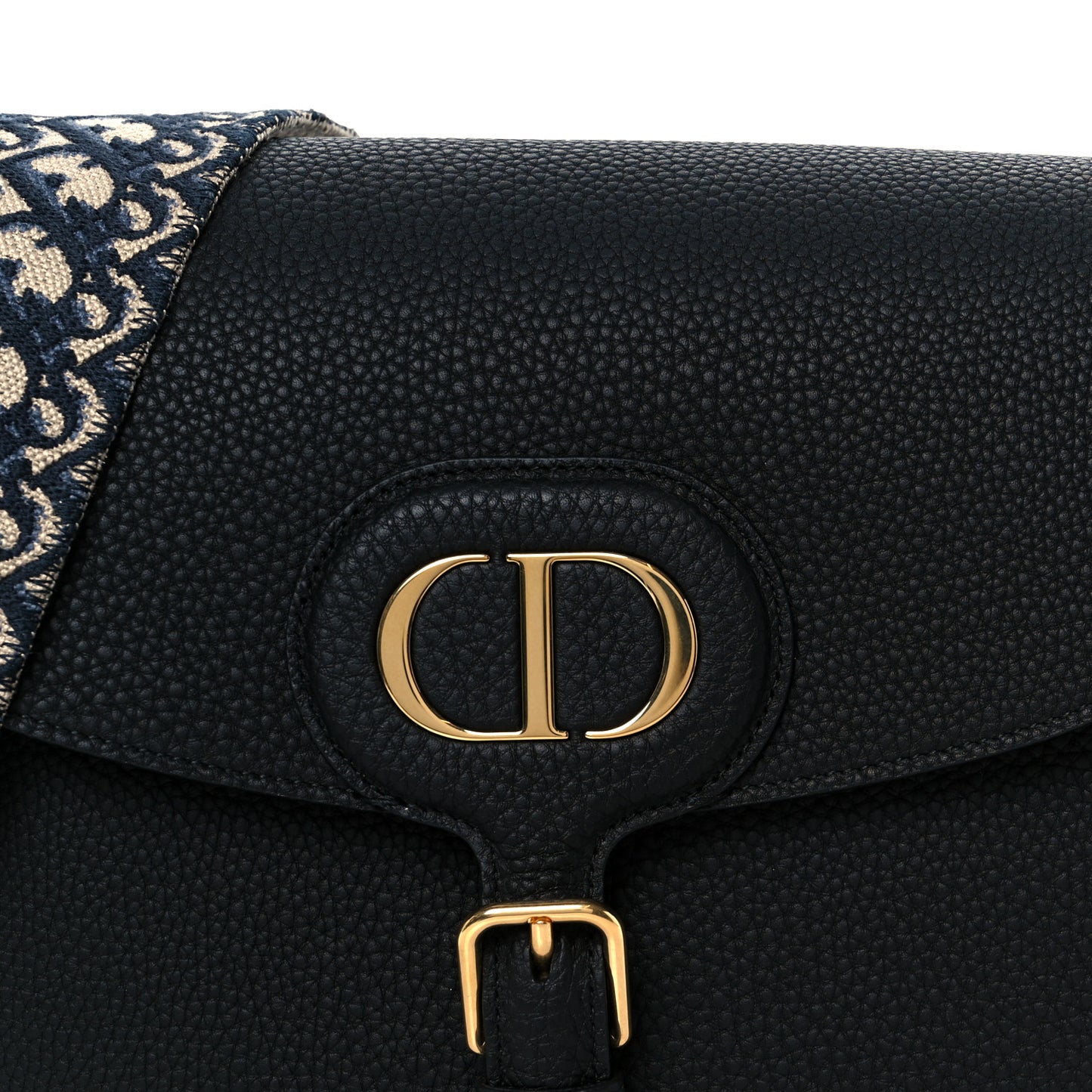 Grained Calfskin Large Bobby Flap Black