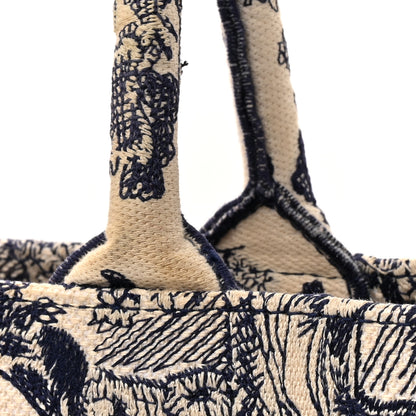 Christian Dior Canvas Embroidered Large Dioriviera Toile De Jouy Book Tote Blue 11 of 14