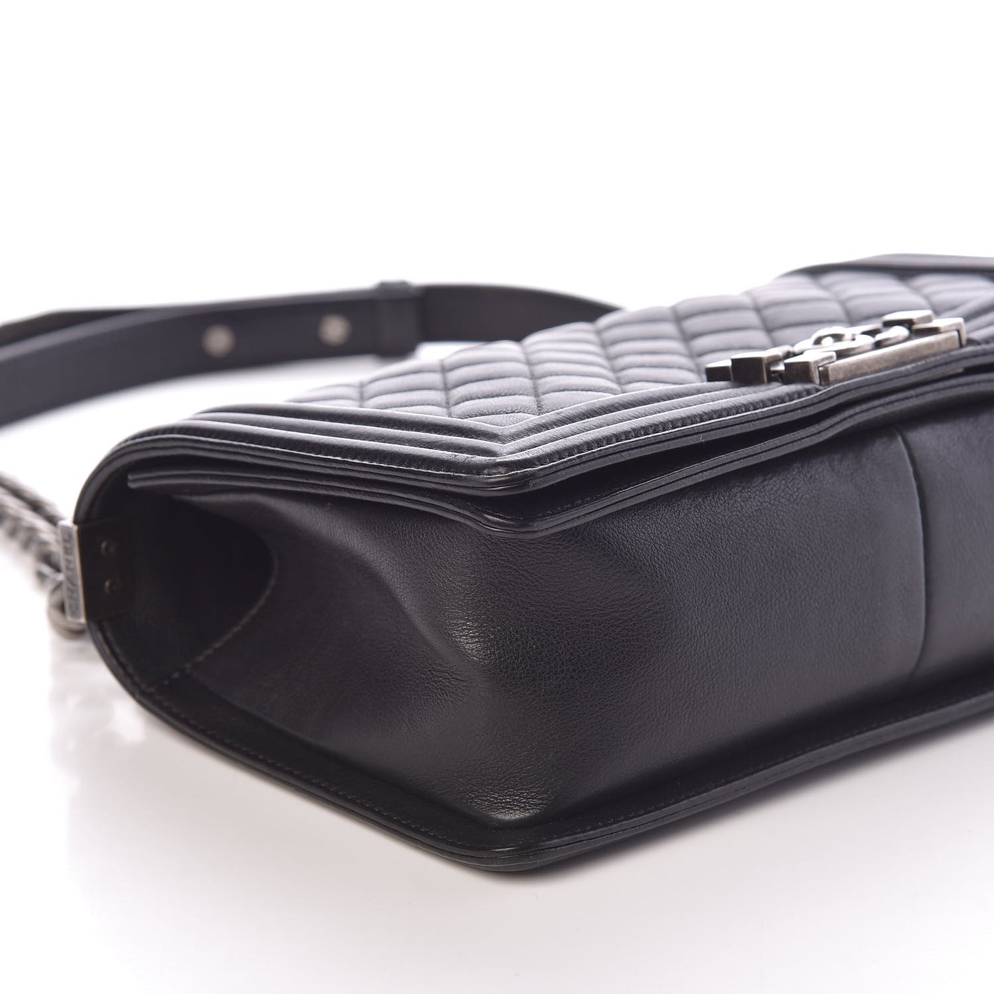 Calfskin Quilted Medium Boy Flap Black