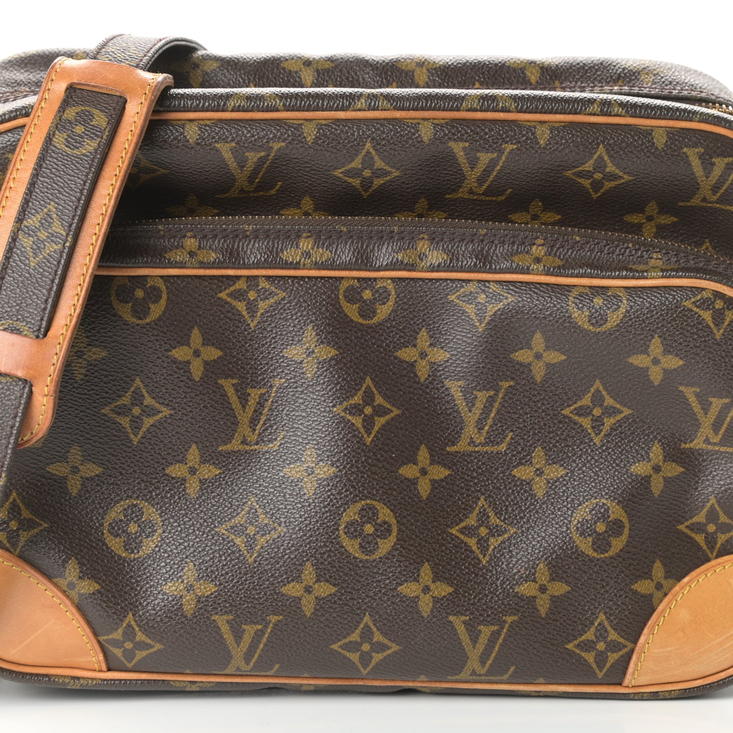 Monogram Nil 28
