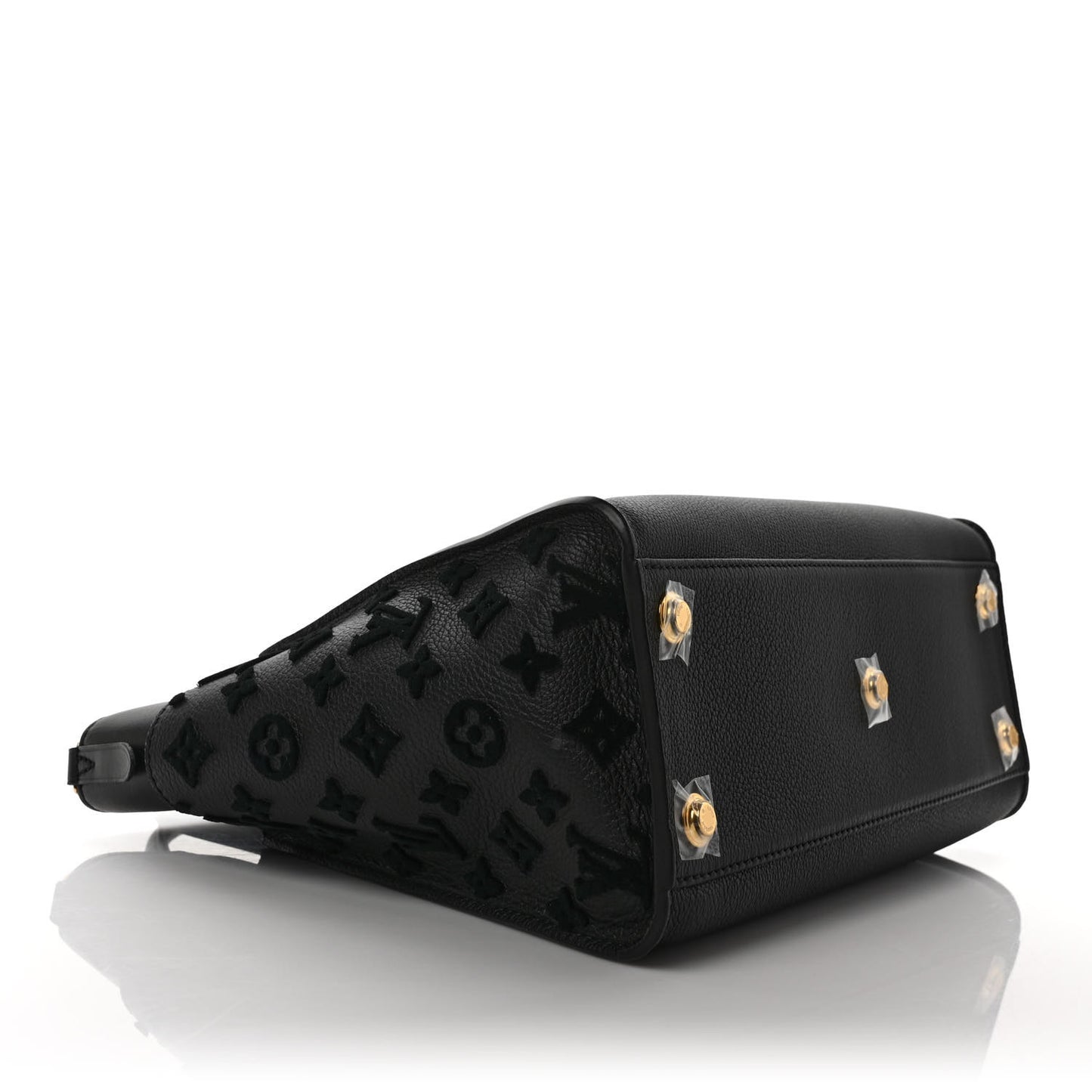 Calfskin Monogram Tufting On My Side Black