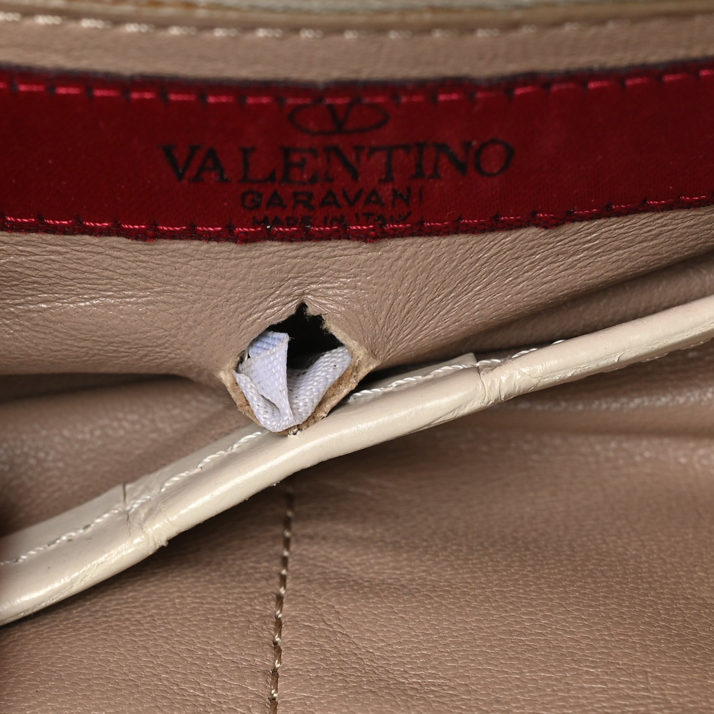 Calfskin Crocodile Embossed Medium Rockstud Tote Ivory