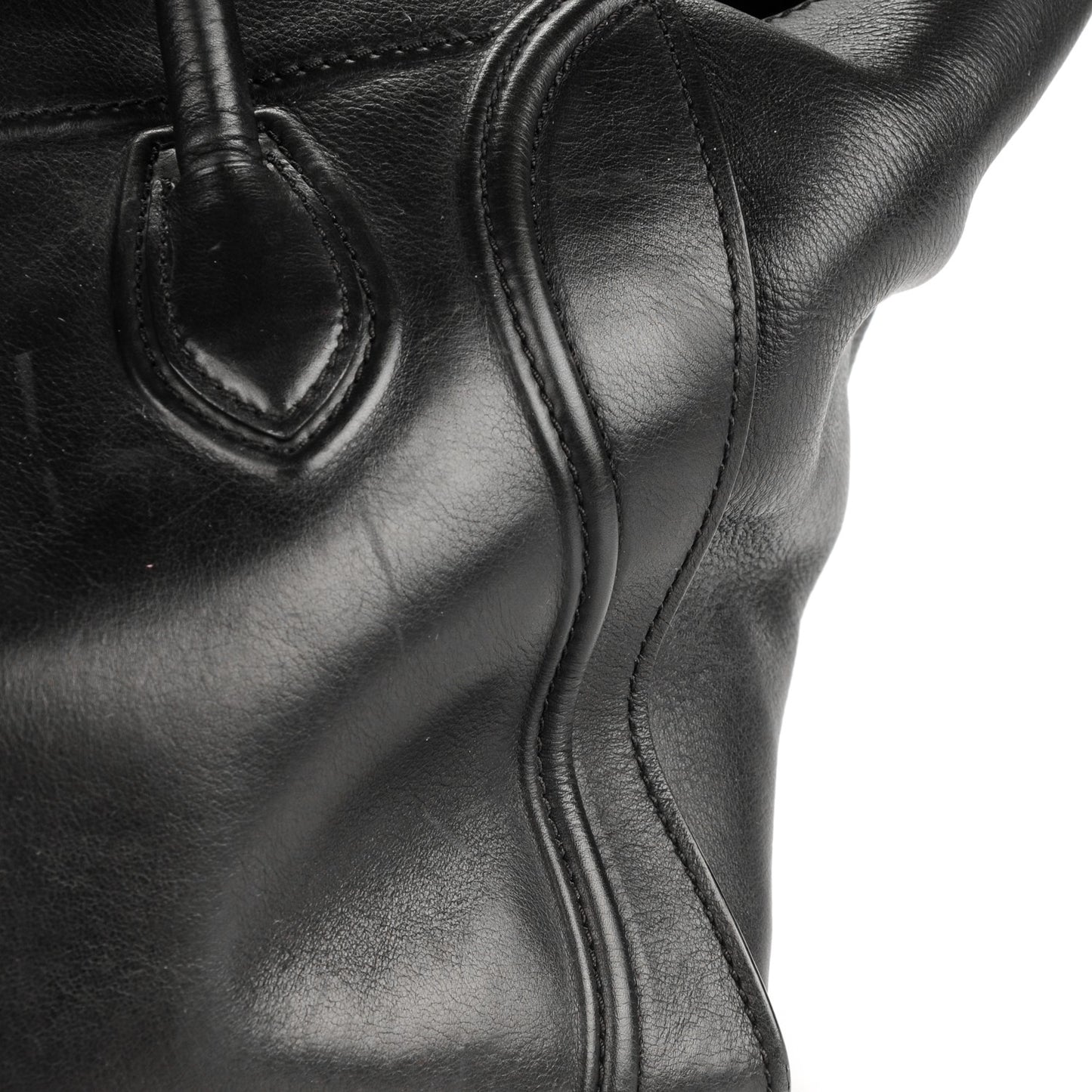 Supple Calfskin Medium Phantom Luggage Black