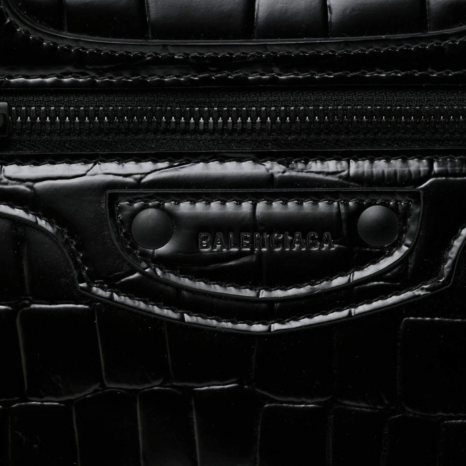 Balenciaga Semi Shiny Calfskin Crocodile Embossed Neo Classic Black Hardware S City Black 7 of 9