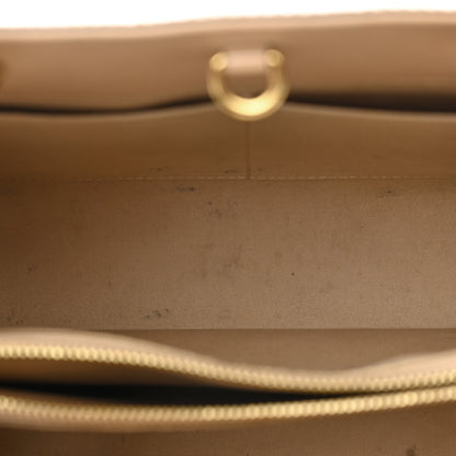Louis Vuitton Vernis Montaigne MM Dune 4 of 28