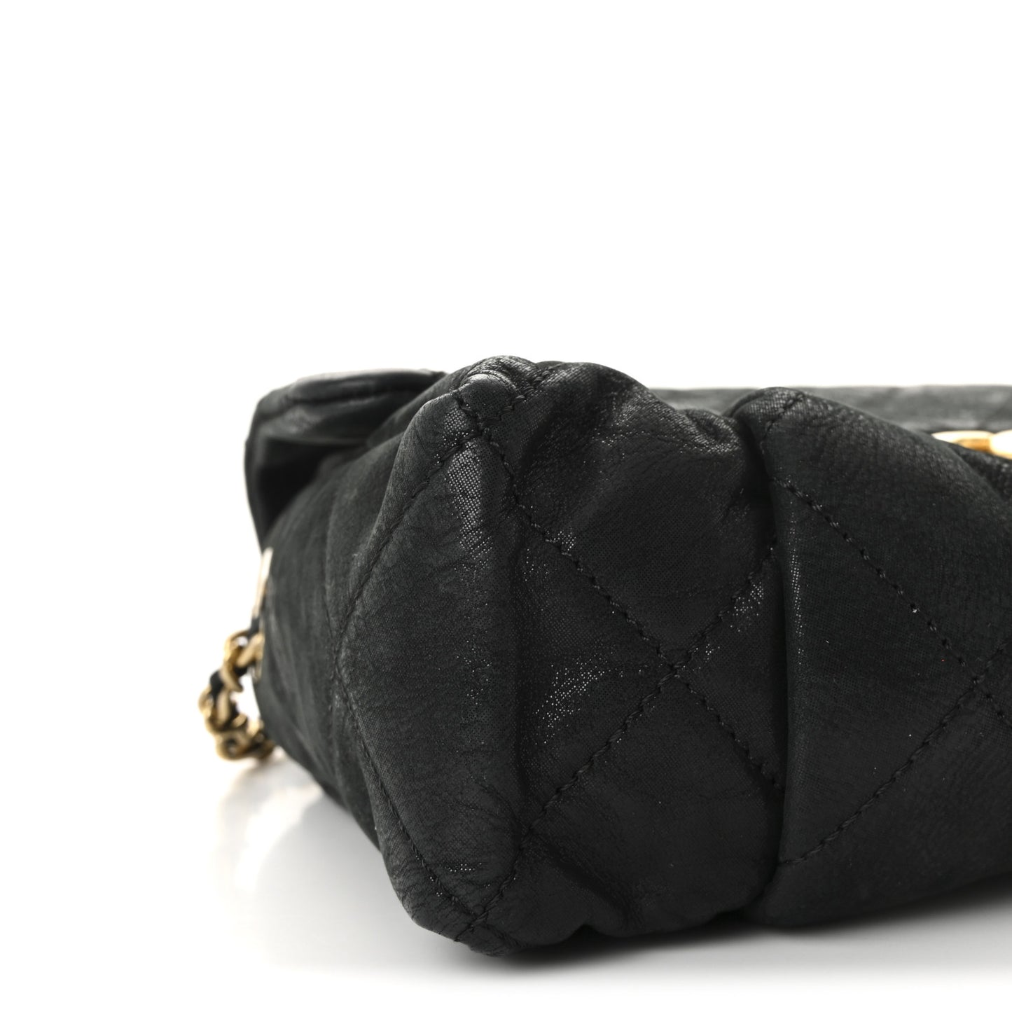 Iridescent Calfskin Quilted Small Chic Quilt Flap Black
