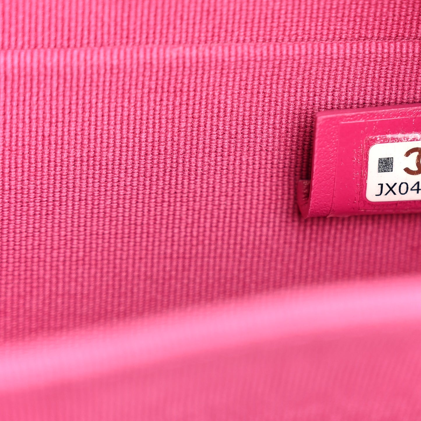 Caviar Quilted Twist Your Buttons Clutch With Chain Fuchsia
