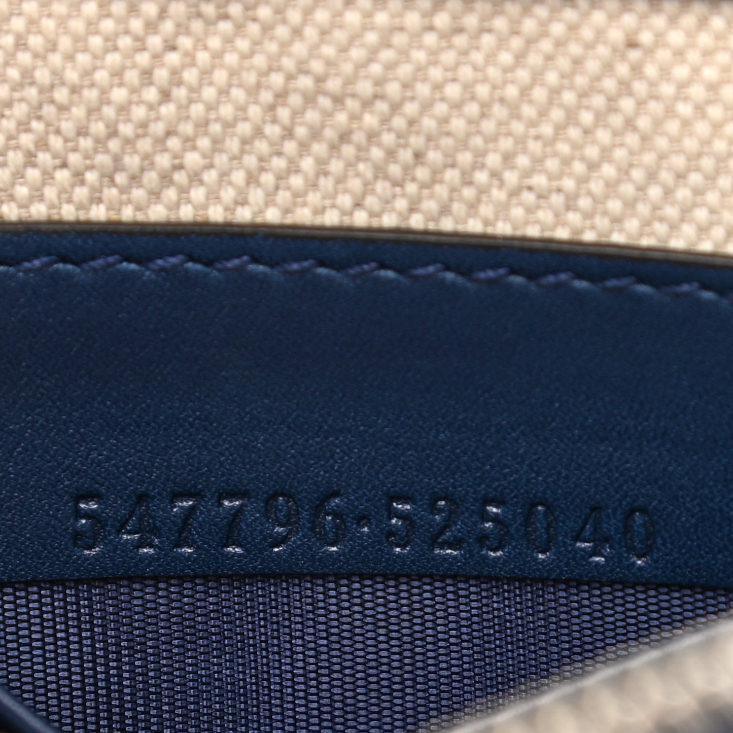 X MLB Guccissima NY Yankees Zip Wristlet Pouch Royale Ivory