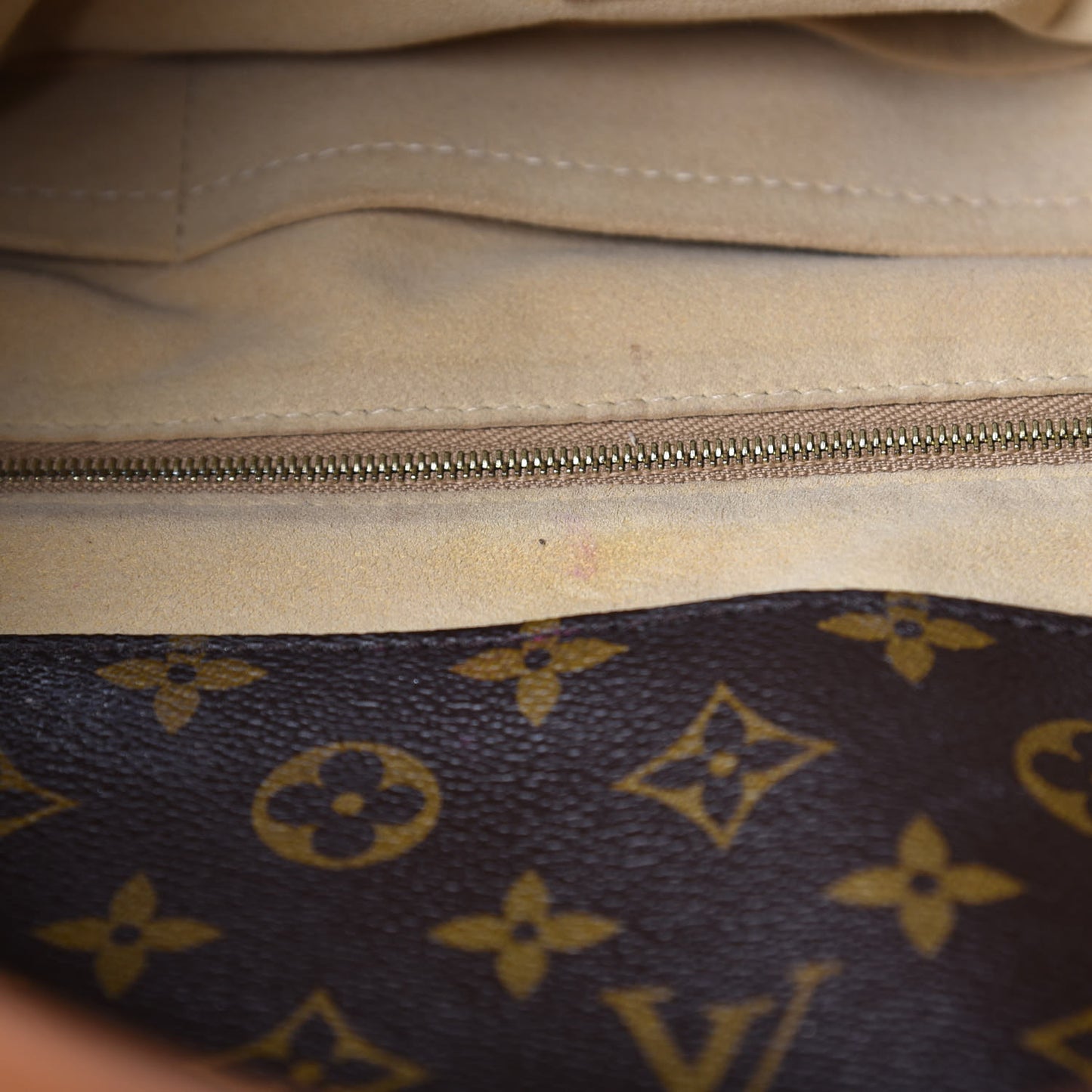 Monogram Artsy MM
