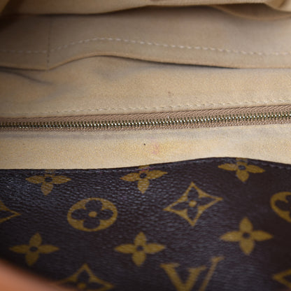 Louis Vuitton Monogram Artsy MM 9 of 12