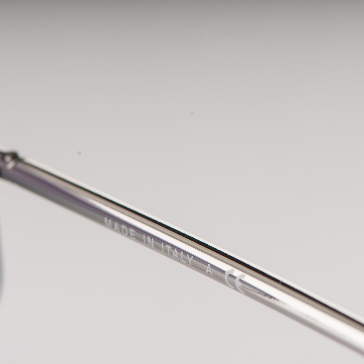 Metal Spring Round Sunglasses 4220 Silver