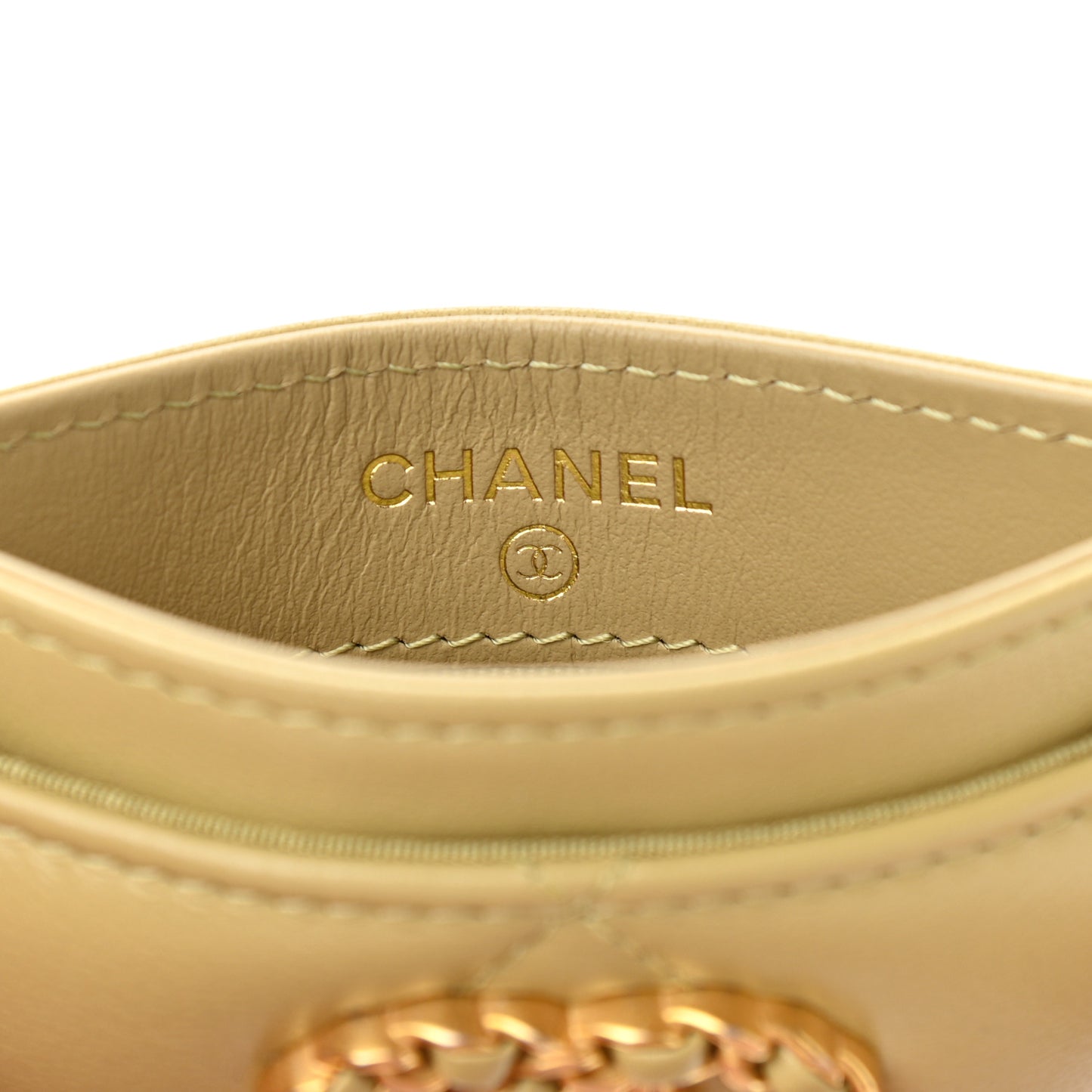 Lambskin Quilted Chanel 19 Card Holder Light Green