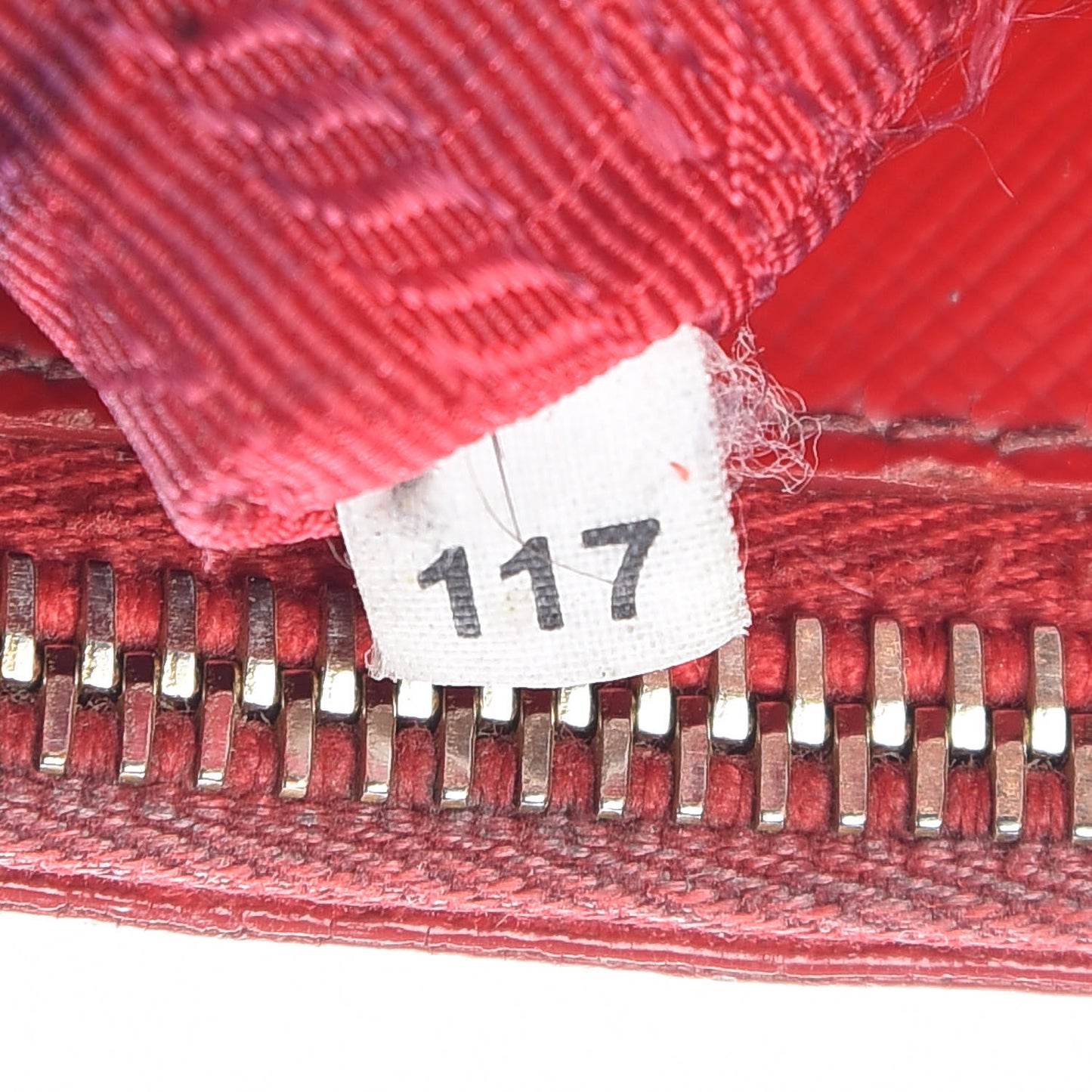 Saffiano Vernice Small Galleria Double Zip Rosso