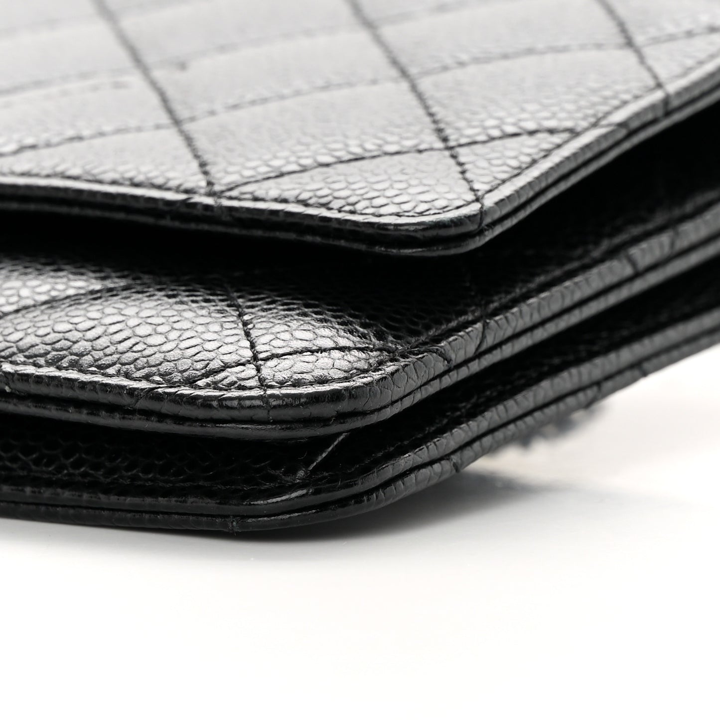 Caviar Quilted Wallet on Chain WOC Black