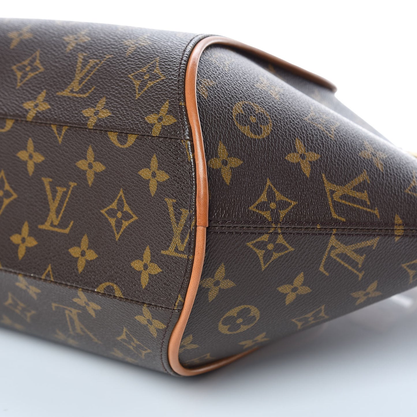 Monogram Ellipse MM
