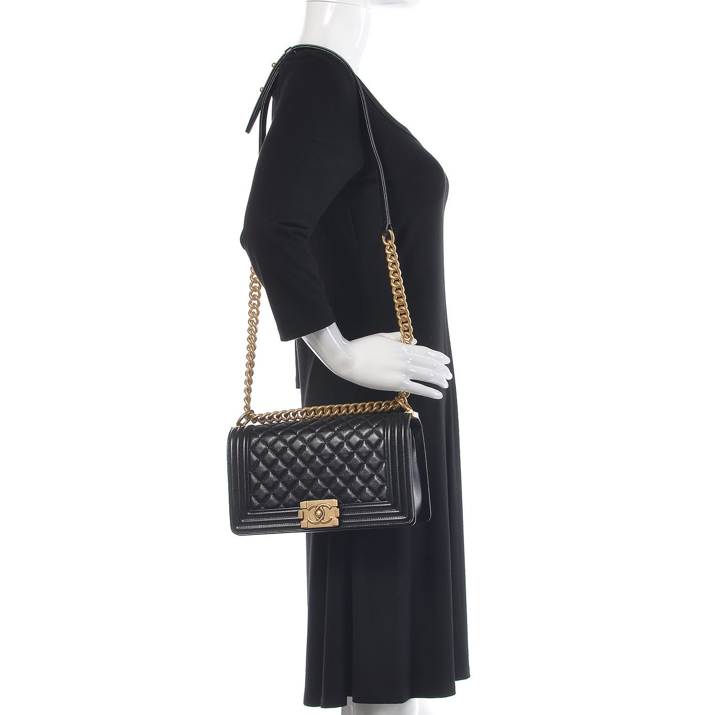 Caviar Quilted Medium Boy Flap Black