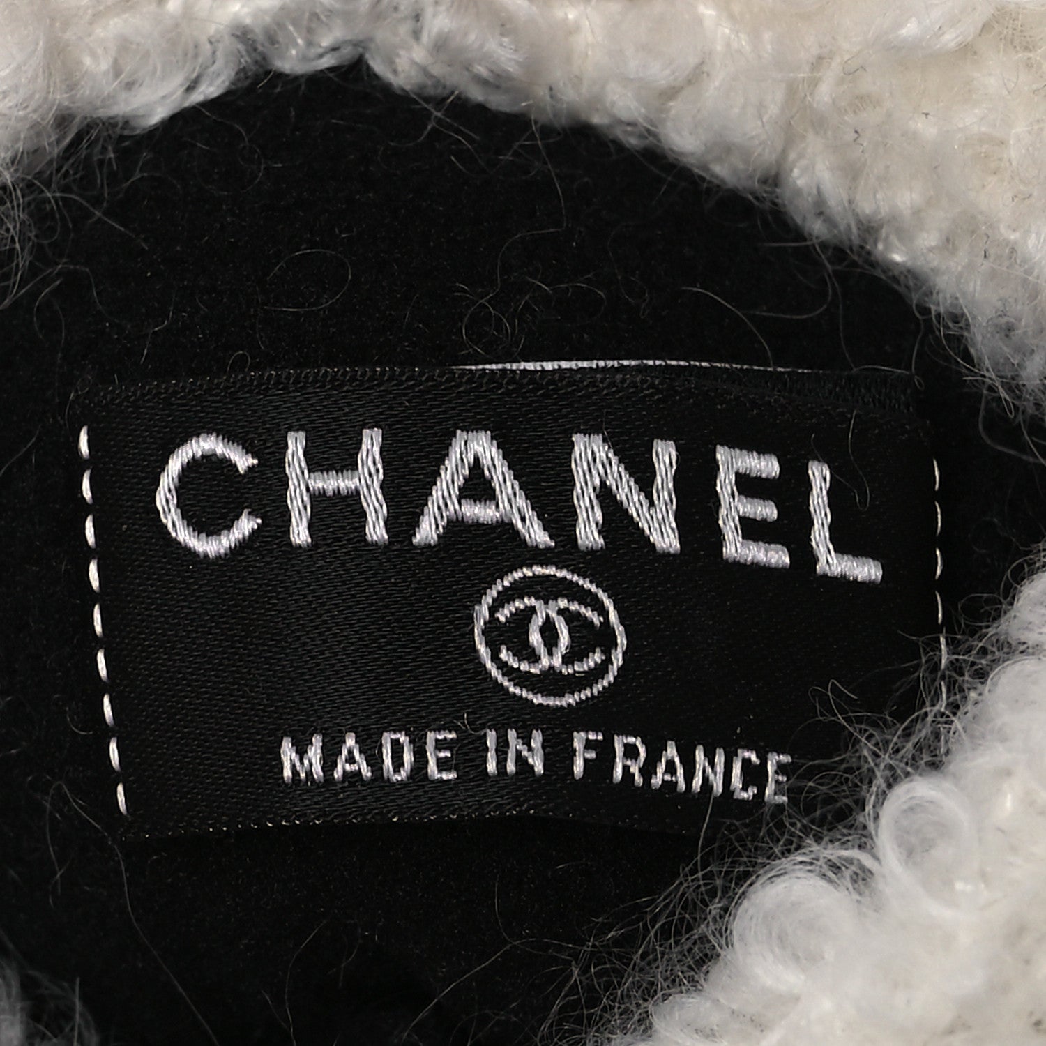 Chanel Lambskin Nylon Quilted CC Mittens S Beige 3 of 4
