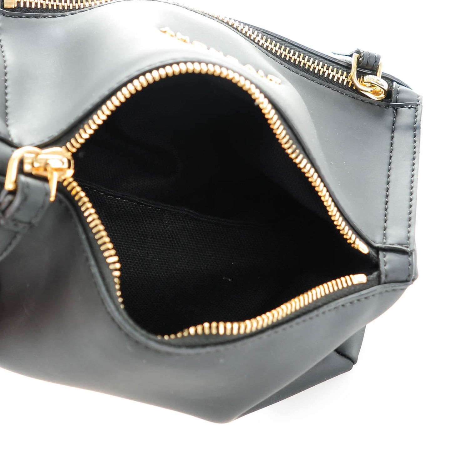 Rubber Effect Calfskin Pandora Wristlet Black