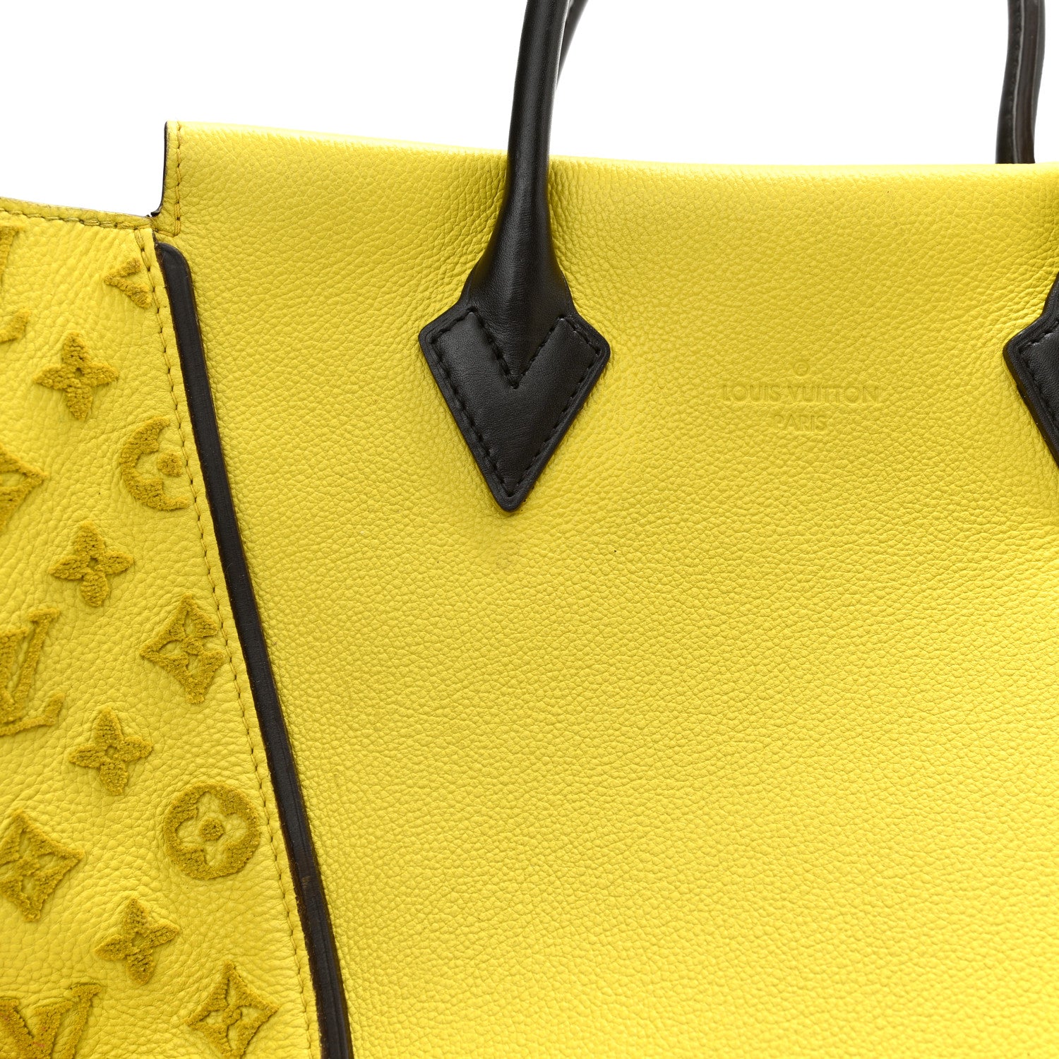 Louis Vuitton Veau Cachemire Tote W PM Pistache 14 of 16