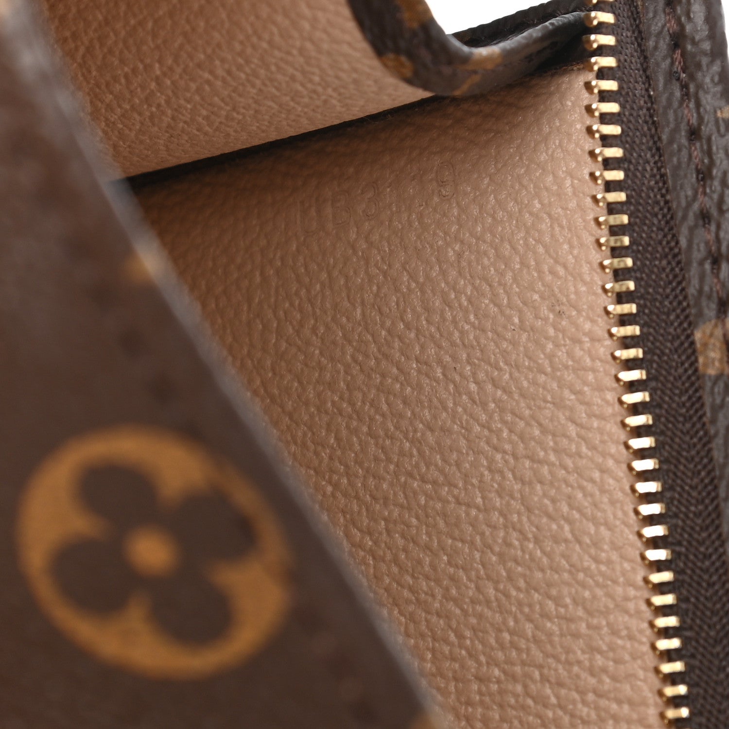Louis Vuitton Monogram Toiletry Pouch 19 7 of 8