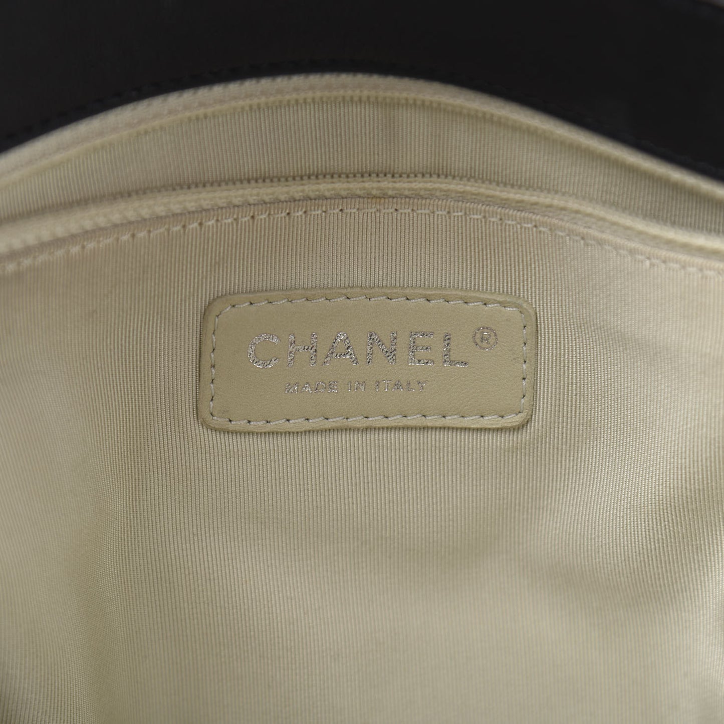 Washed Lambskin Quilted Maxi Chain Around Flap Black
