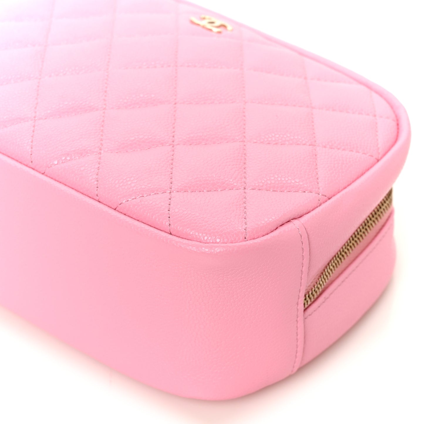 Caviar Quilted Medium Curvy Pouch Cosmetic Case Light Pink
