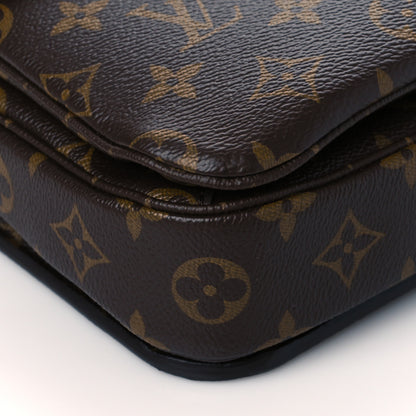 Louis Vuitton Monogram Pochette Metis 10 of 14