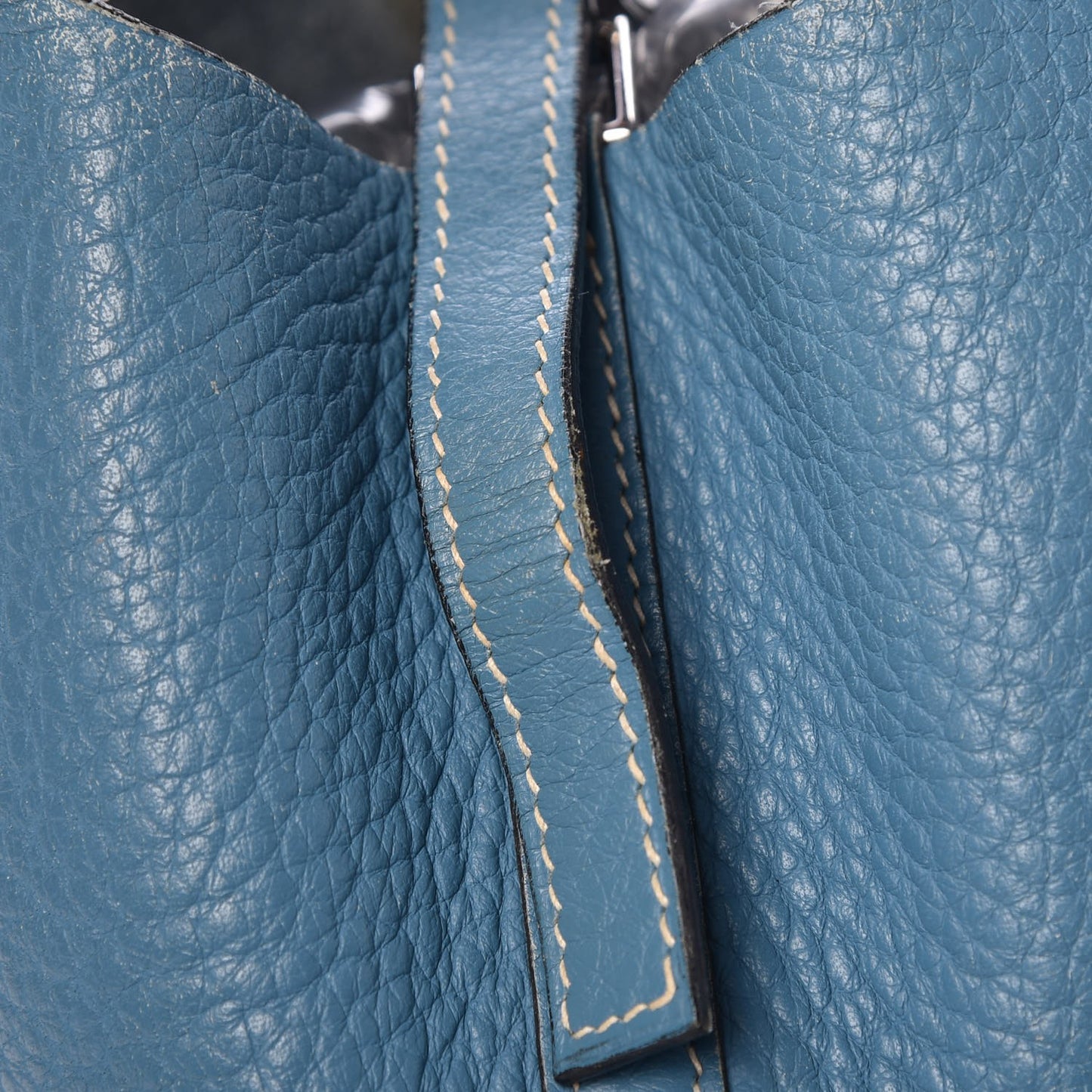 Taurillon Clemence Picotin Lock 18 PM Blue Jean