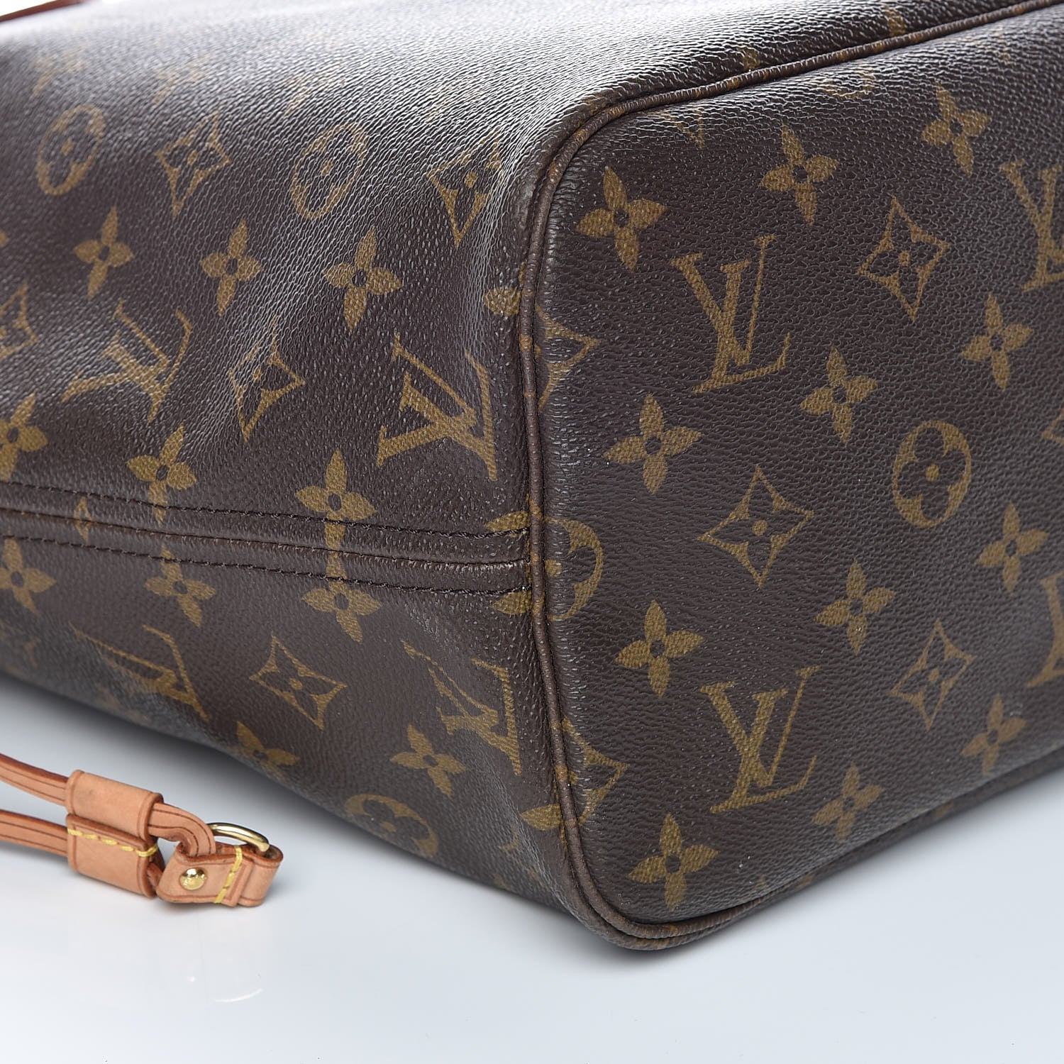 Louis Vuitton Monogram Neverfull MM 8 of 9