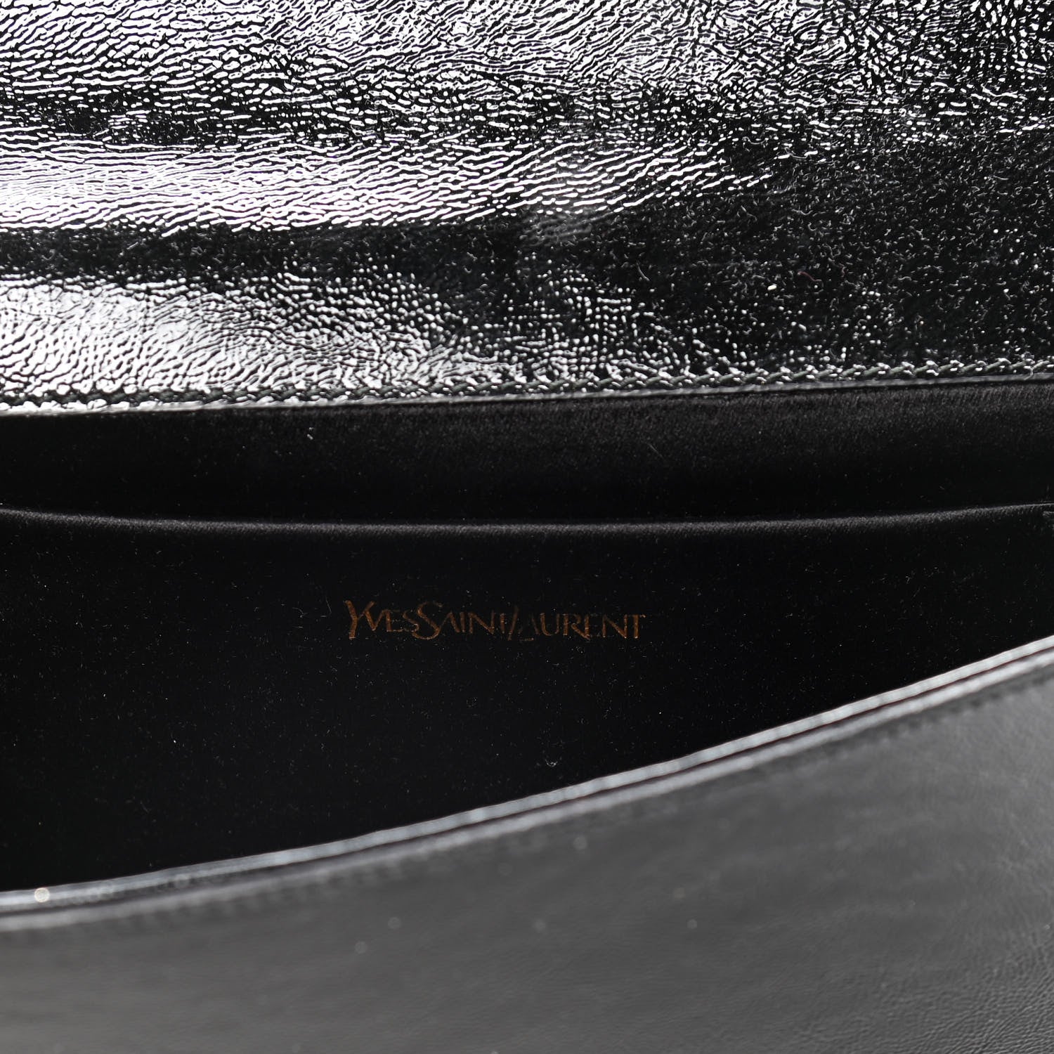 Saint Laurent Textured Patent Monogram Large Belle De Jour Clutch Black 10 of 13