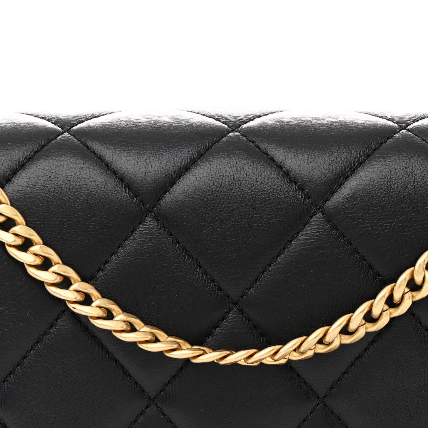 Lambskin Enamel Quilted Pending CC Medium Flap Black