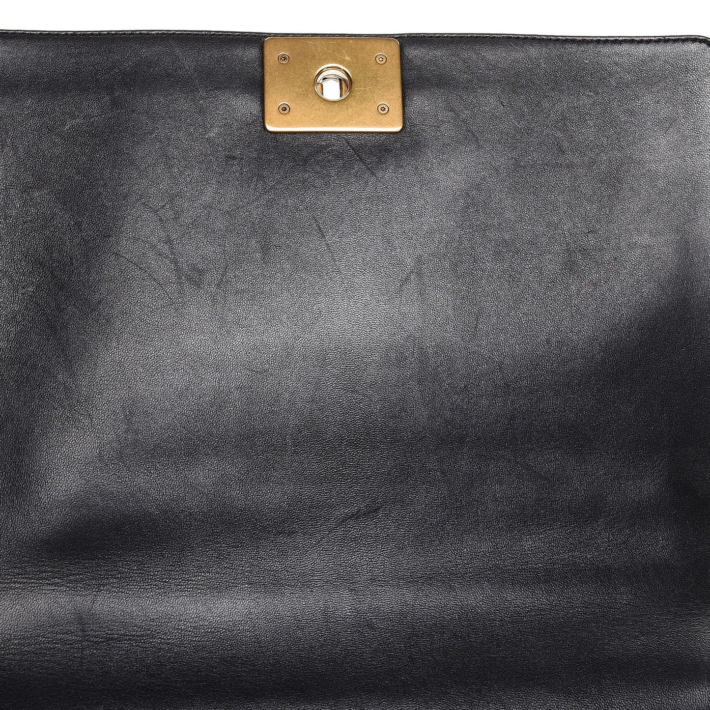 Lambskin New Medium Boy Flap Pearly Black