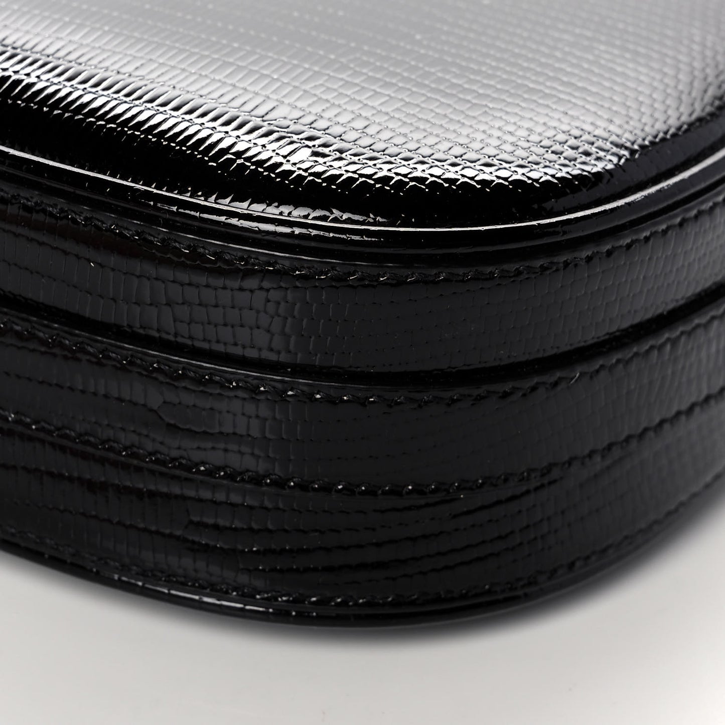 Calfskin Lizard Embossed Le 61 Camera Bag Black