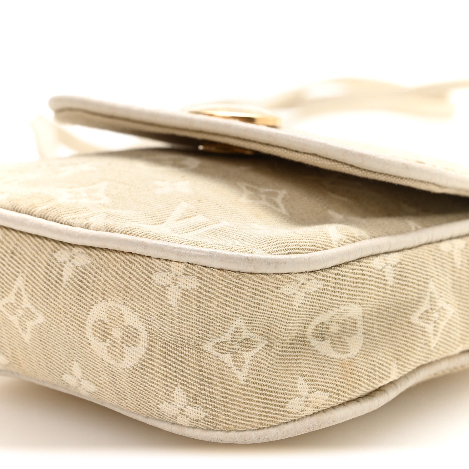 Louis Vuitton Monogram Mini Lin Pochette Cancun Dune 9 of 9