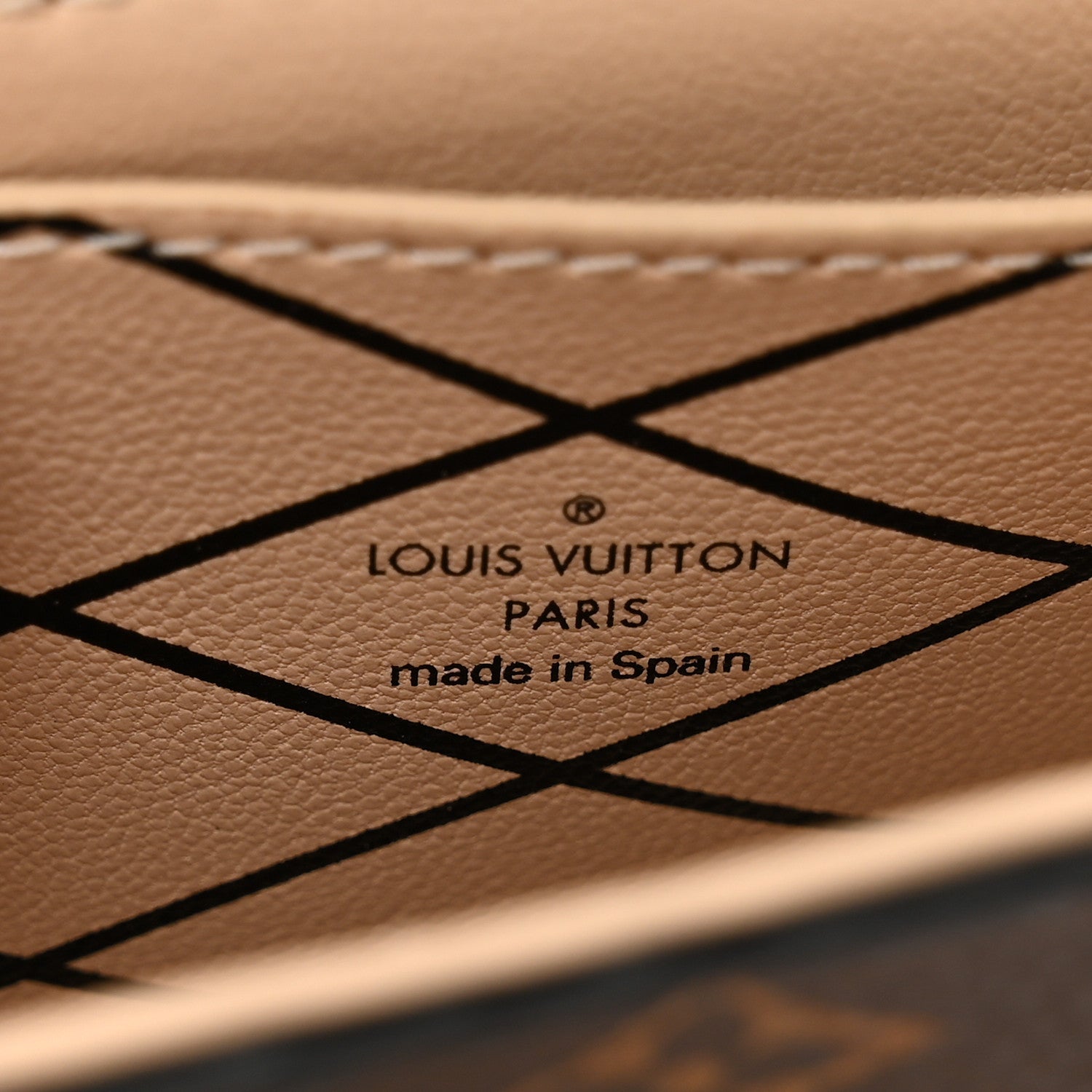 Louis Vuitton Monogram Essential Trunk NM Black 6 of 6