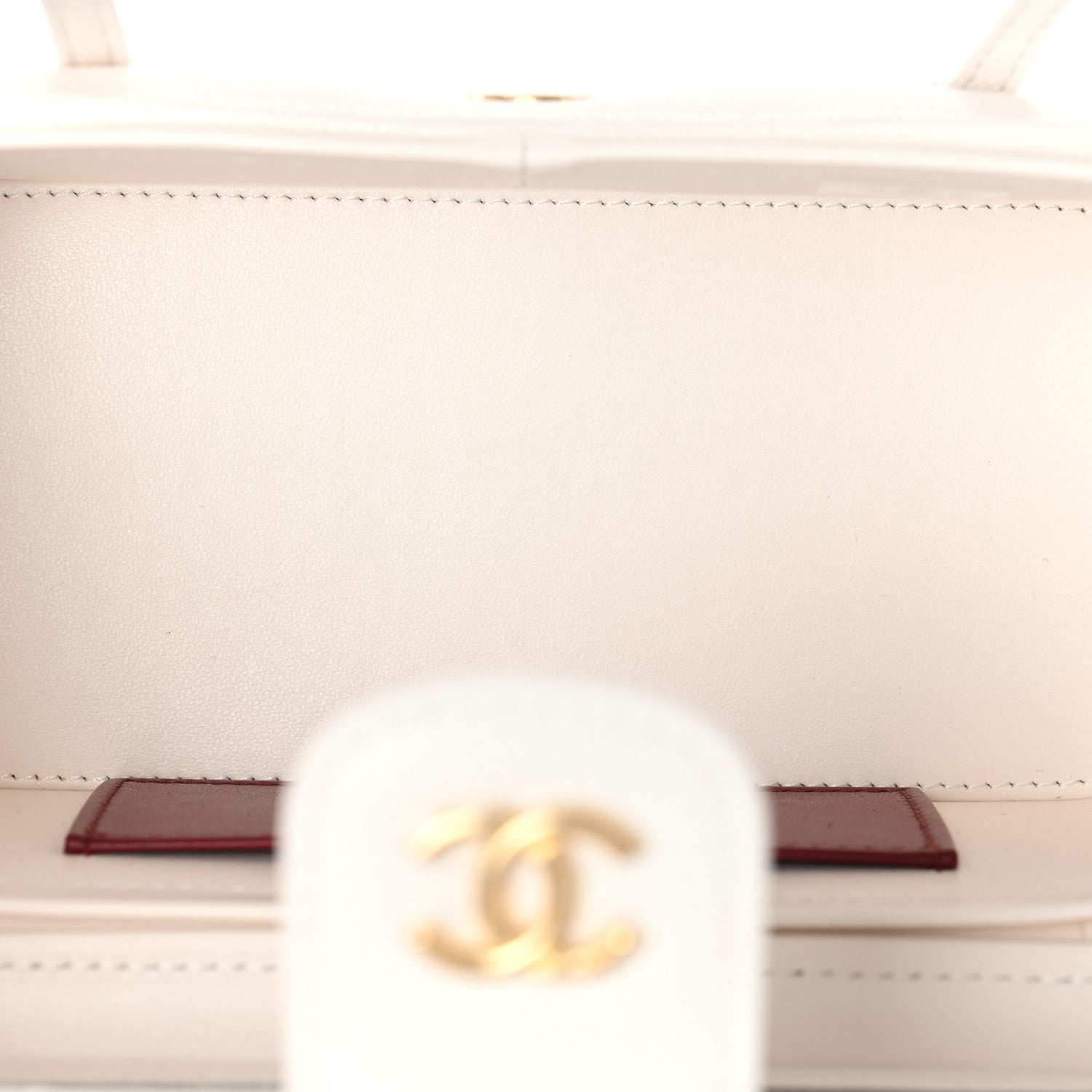 Chanel Shiny Caviar Preppy Coco Long Vanity With Strap White 5 of 11