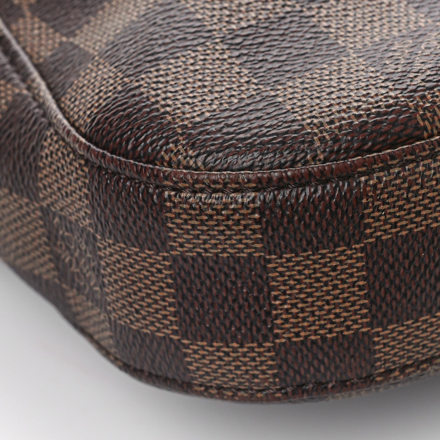 Louis Vuitton Damier Ebene South Bank Besace 7 of 8