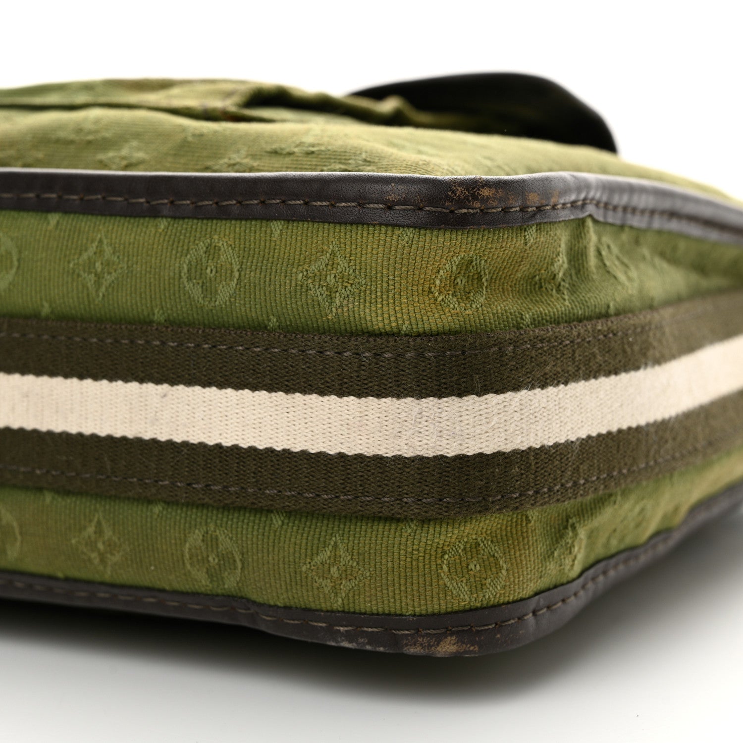 Louis Vuitton Mini Monogram Besace Mary Kate Kaki 9 of 13